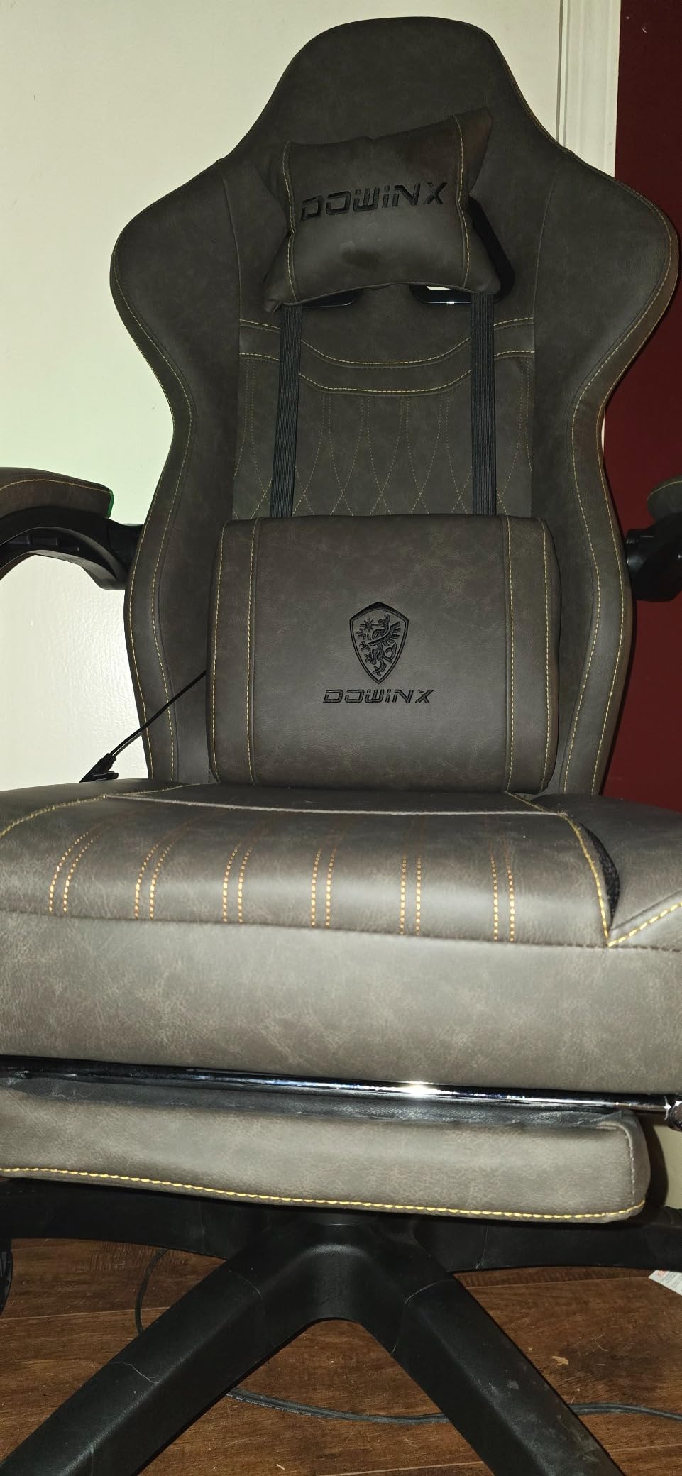 Dowinx Gaming Chair Breathable PU Leather Gamer Chair with Footrest Massage Lumbar Support, Big and Tall Ergonomic Reclining Computer Chair with Pocket Spring Cushion for Adults Teens (Brown) customer photo 1