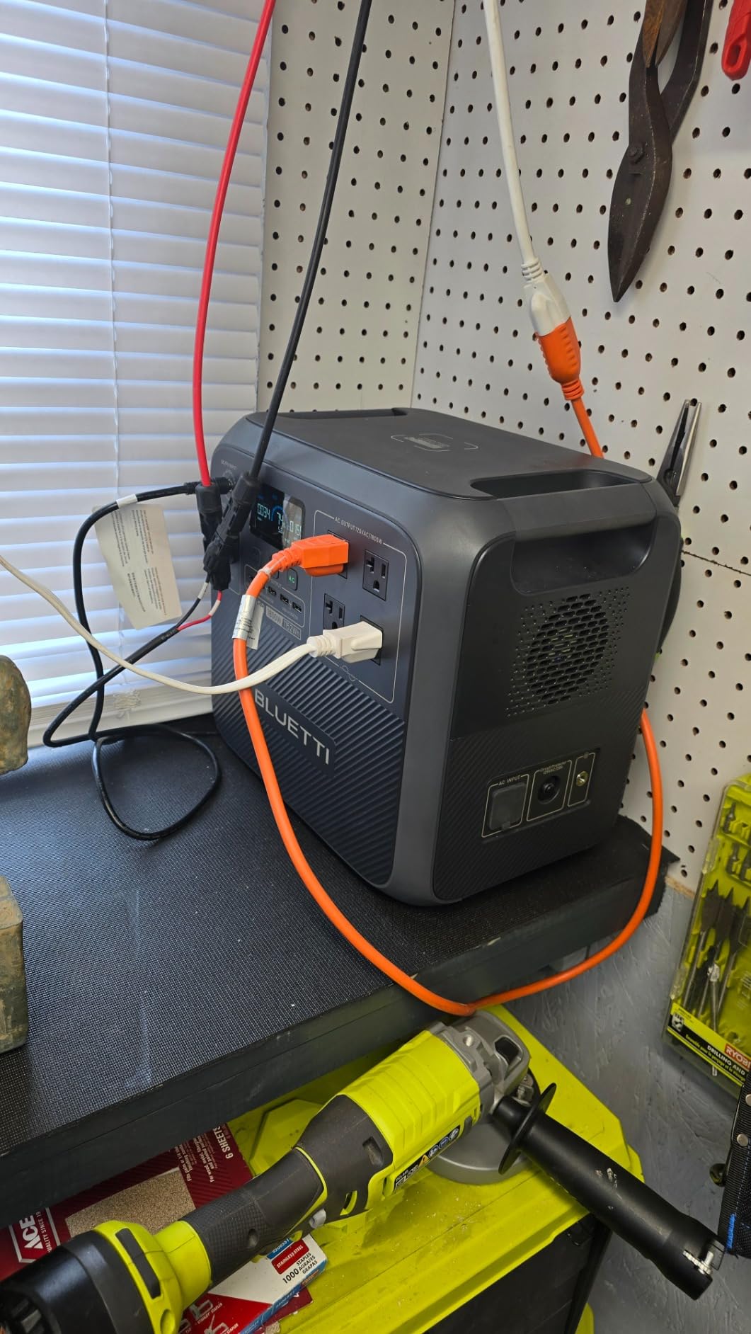BLUETTI AC180 Portable Power Station 1152Wh 1800W LiFePO4 Solar Generator | Battery Backup w/ 4 1800W (2700W Peak) AC Outlets, 0-80% in 45Min, Fast Charge LFP Power For Camping, Off-grid, Power Outage customer photo 2
