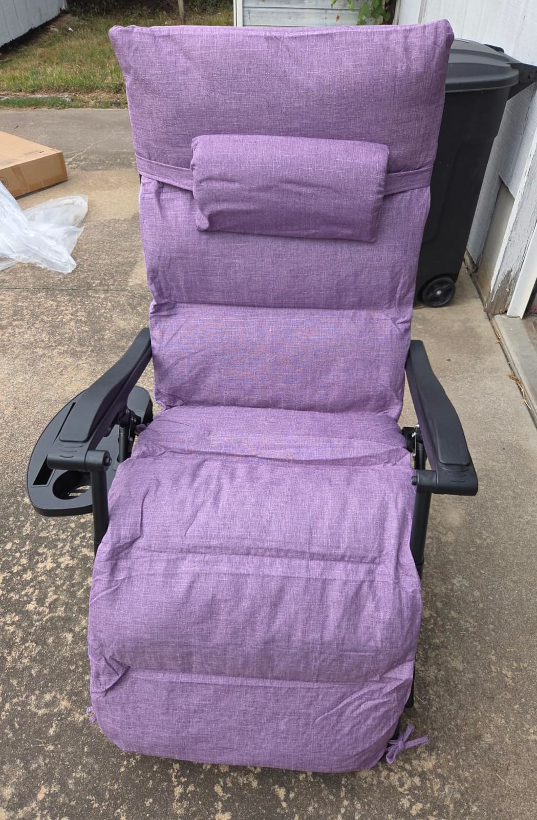 Best Choice Products Oversized Zero Gravity Chair, Folding Outdoor Patio Recliner, XL Anti Gravity Lounger w/Removable Cushion, Cup Holder, Side Tray, 350lb Capacity - Woodland Brown customer photo 1