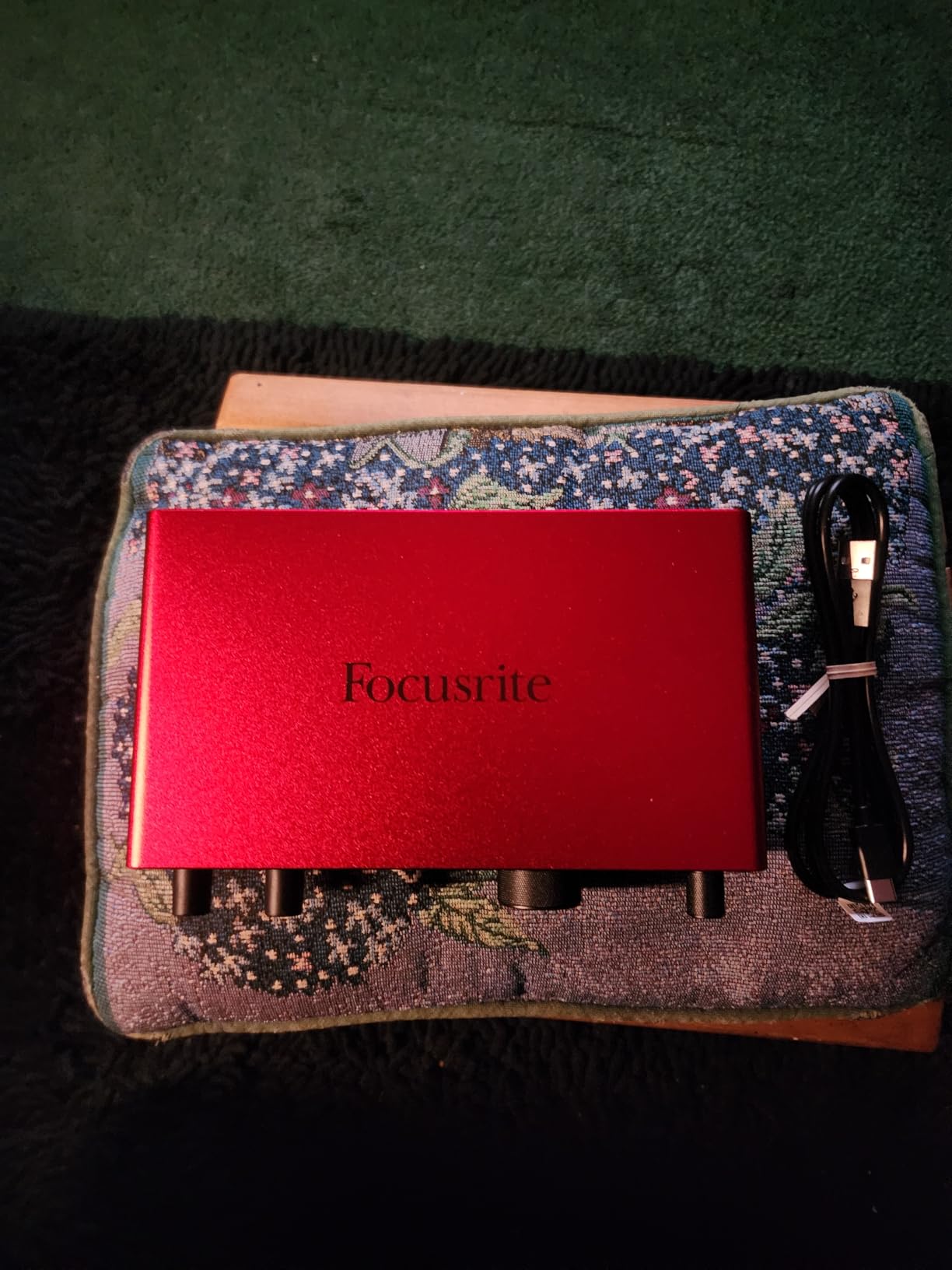 Focusrite Scarlett 2i2 4th Gen USB Audio Interface customer photo 1