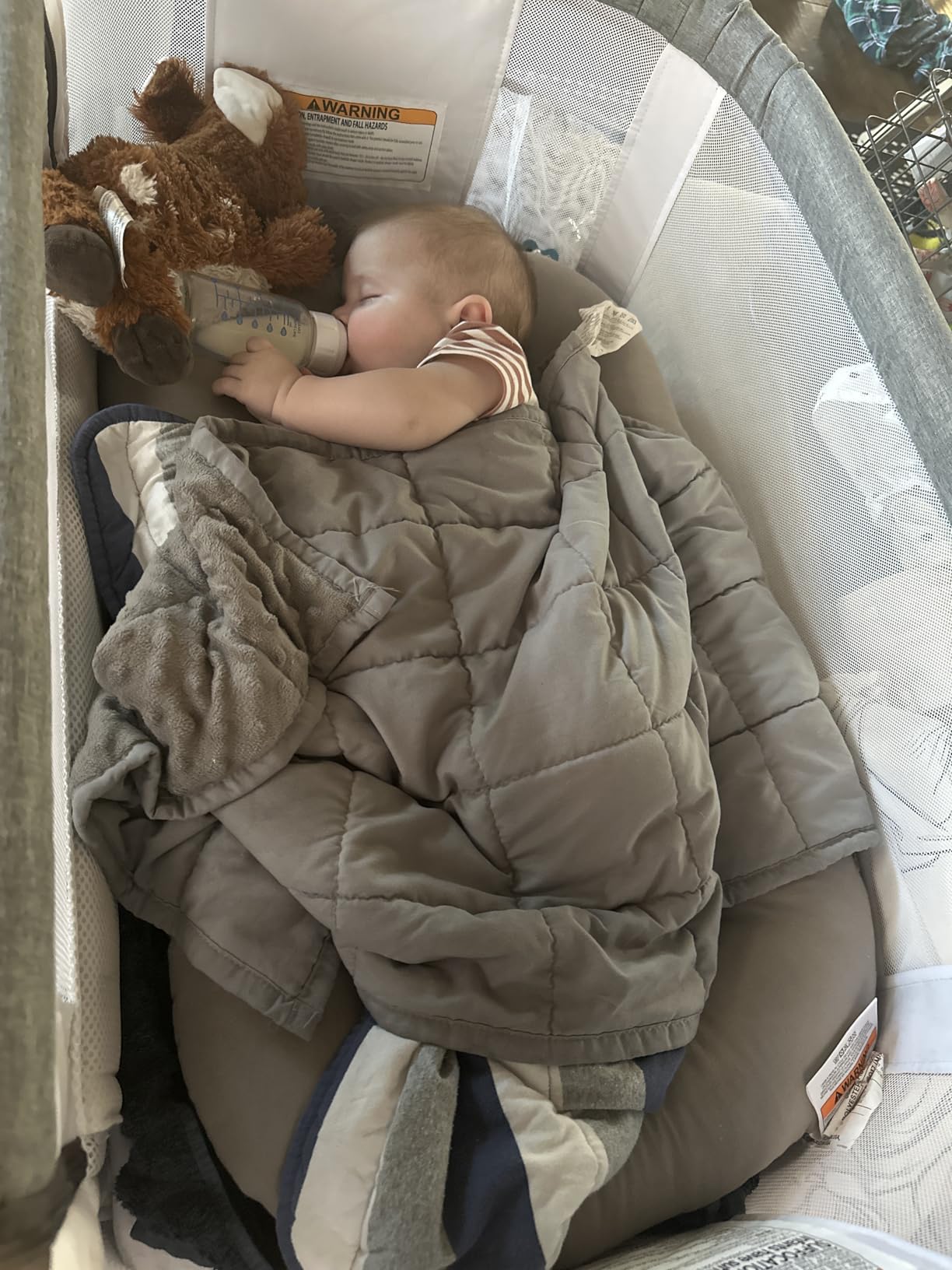 Sivio Weighted Lap Blanket for Sleeping, 2lbs 20 x 30 inches | Cooling Soft Minky; Breathable; Calm and Nap; Filled With Glass Bead; Small Weighted Lap Pad for School and Home; Grey customer photo 2
