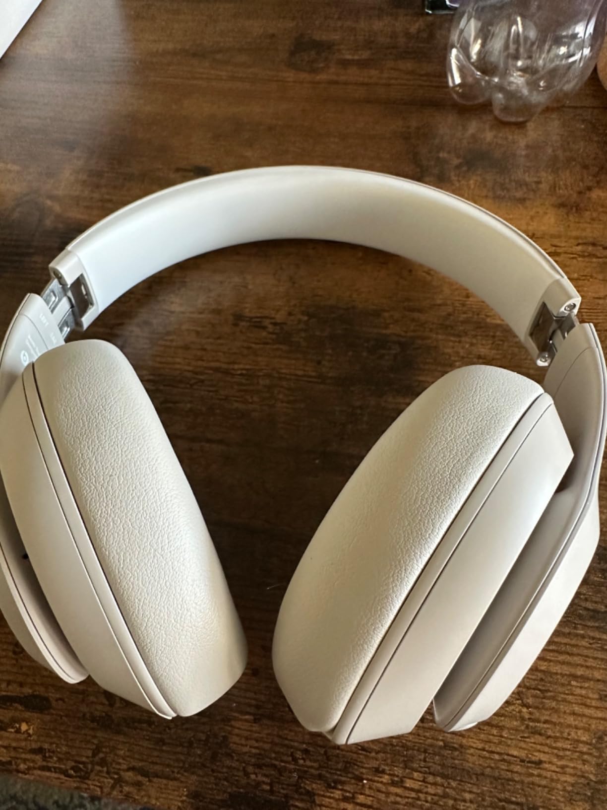 Beats Studio Pro Premium Wireless Over-Ear Headphones - Up to 40-Hour Battery Life, Active Noise Cancelling, Great for Travel & Commuting, USB-C Lossless Audio, Apple & Android Compatible - Deep Brown customer photo 1