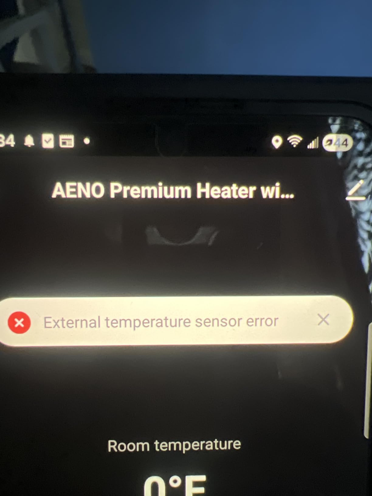 AENO Infrared Heater with Thermostat, 700 Watt Energy Saving Panel Electric Heater, Smart Wall Mount or Freestanding Space Heater for Indoor with WiFi, Reddot Winner 2023, White customer photo 2