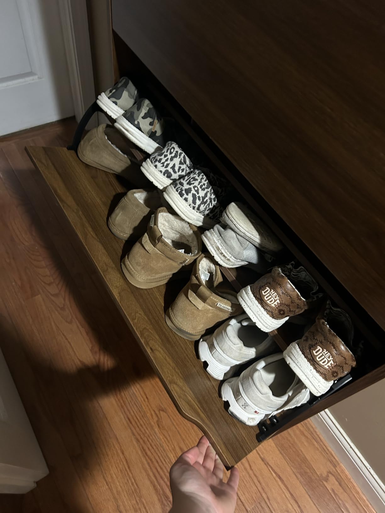 BORNOON Shoe Cabinet with 3 Flip Drawers, Hidden Wood Shoe Cabinet, Freestanding Shoe Storage Cabinet for Entryway Hallway. White. 47.2