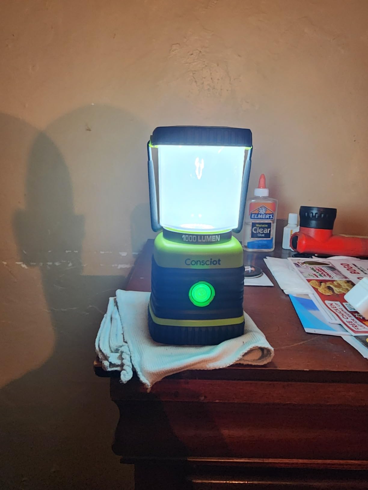 Consciot 1000LM LED Camping Lantern Rechargeable, 4 Light Modes, Dimmable customer photo 2