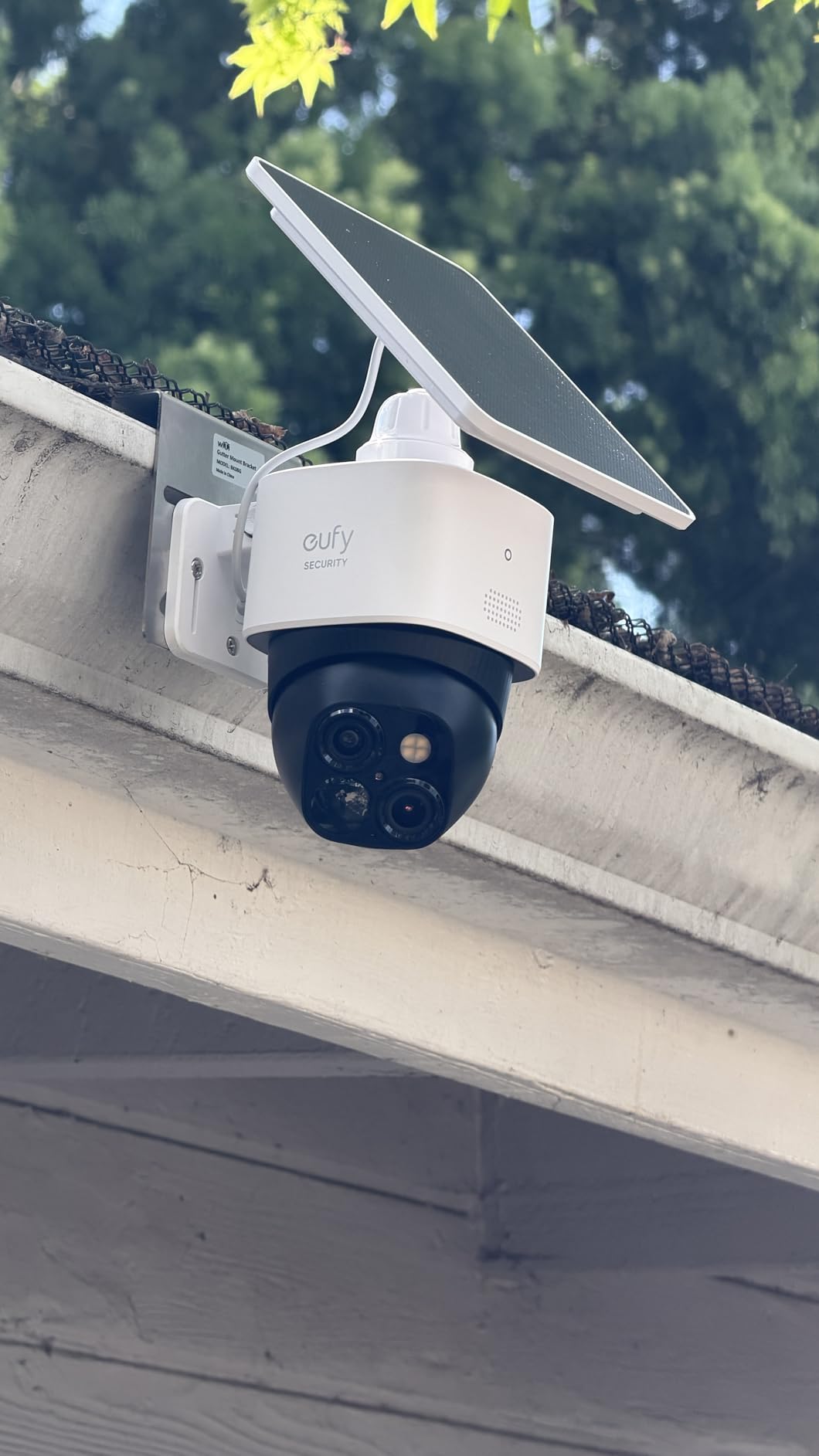 eufy SoloCam S340, 3K Dual-Lens Solar Security Camera | 360 Degree Coverage, Pan & Tilt, No Blind Spots, AI Detection & Tracking, Color Night Vision, No Monthly Fee, Built-in 8GB customer photo 1