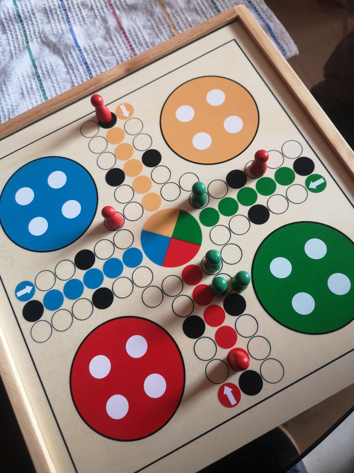 Juegoal 7-in-1 Wooden Board Game Set for Kids Adults, Tabletop Combo Classic Travel Portable Board Games (Chess, Checkers, Chinese Checkers, Backgammon, Parcheesi, Snakes and Ladders, Tic Tac Toe) customer photo 1