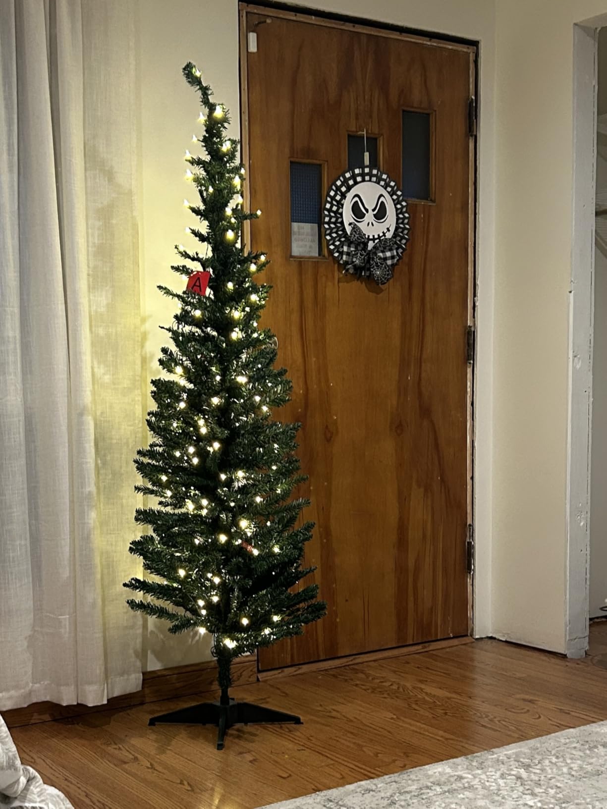 HOMCOM Noble Fir Artificial Pencil Christmas Tree Prelit 6' Green | Slim, 200 Warm White LED Lights, 390 Tips, Christmas Decoration customer photo 2