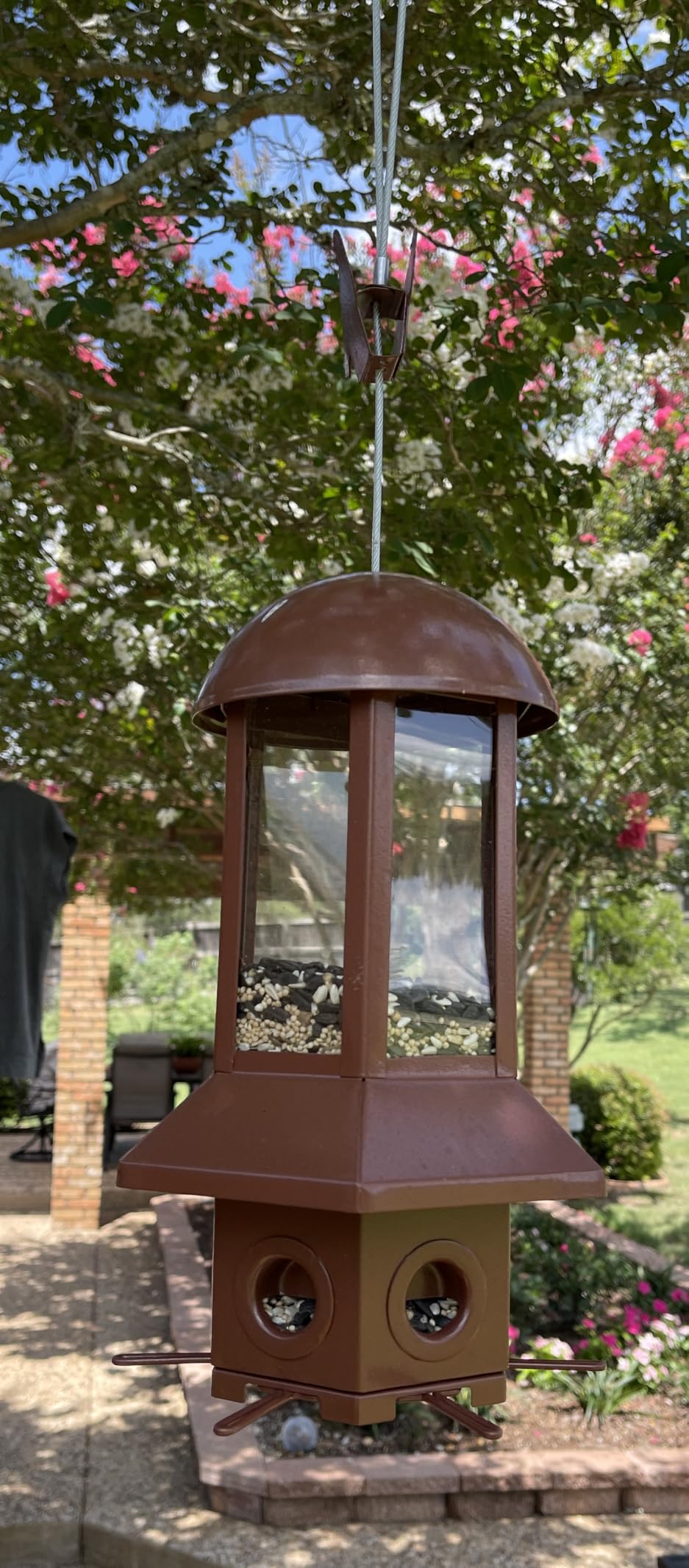 Squirrel Proof Bird Feeders, 5lbs Heavy Duty Metal (Brown) customer photo 1