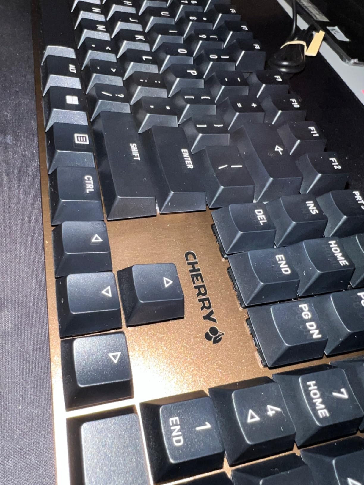 Cherry KC 200 MX Wired Mechanical Office Keyboard MX2A Silent RED Switches | Modern Design, Aluminum Surface, USB-A Connection, Black/Bronze, Quiet Keys customer photo 1