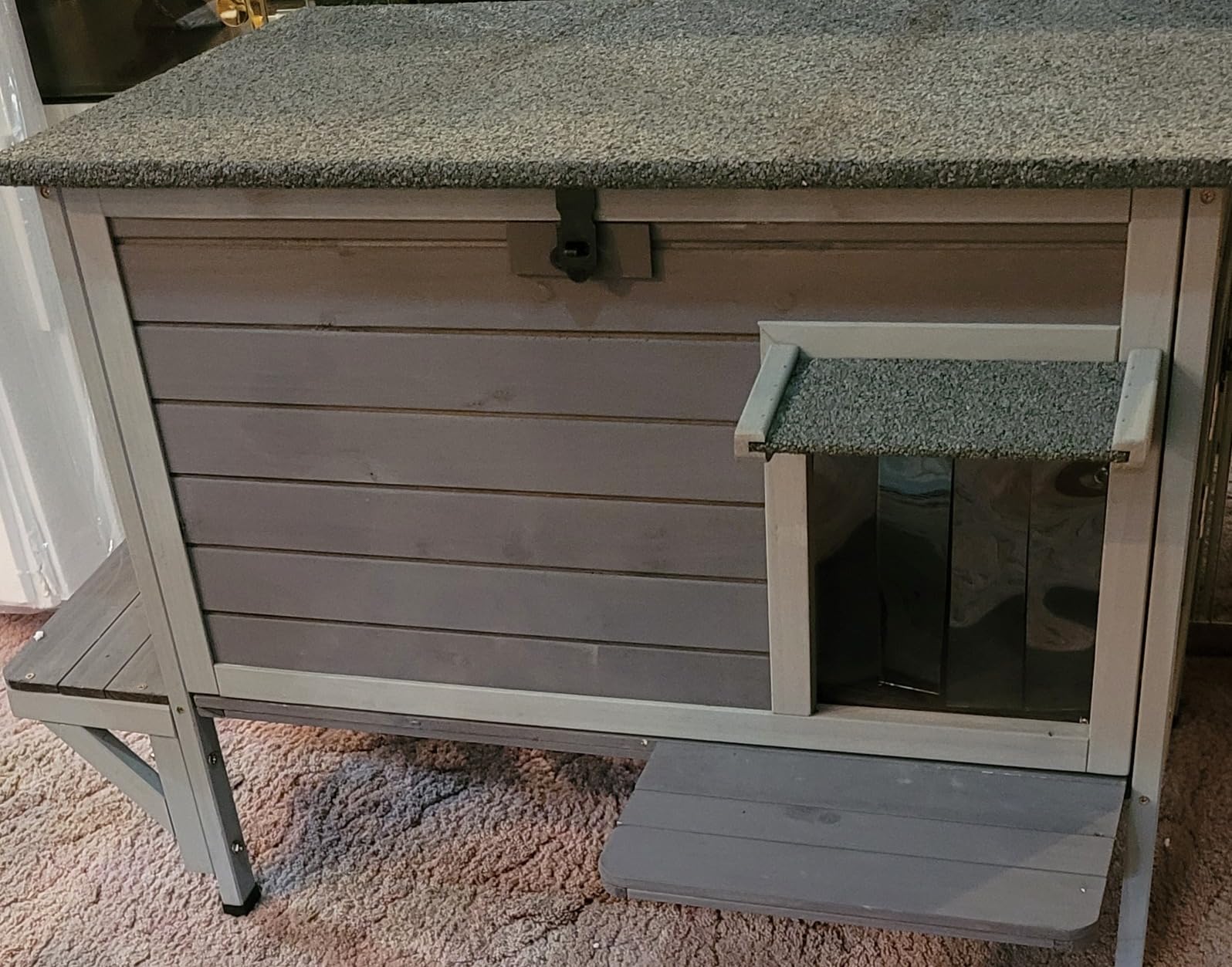 Aivituvin Heated Outdoor Cat House with Heating Pad, Insulated Liner | Large Weatherproof Feral Stray Cat Shelter for Outside, Windproof, Waterproof, Warm for 1-3 Cats in Winter customer photo 2