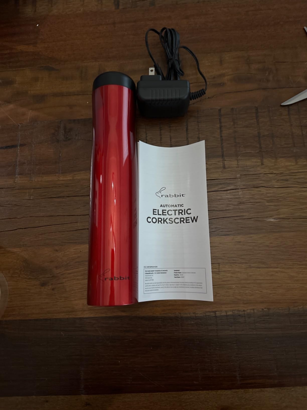 Rabbit Electric Wine Opener, Automatic Corkscrew with Built-In Foil Cutter, Removes Cork in Seconds, Gold customer photo 2