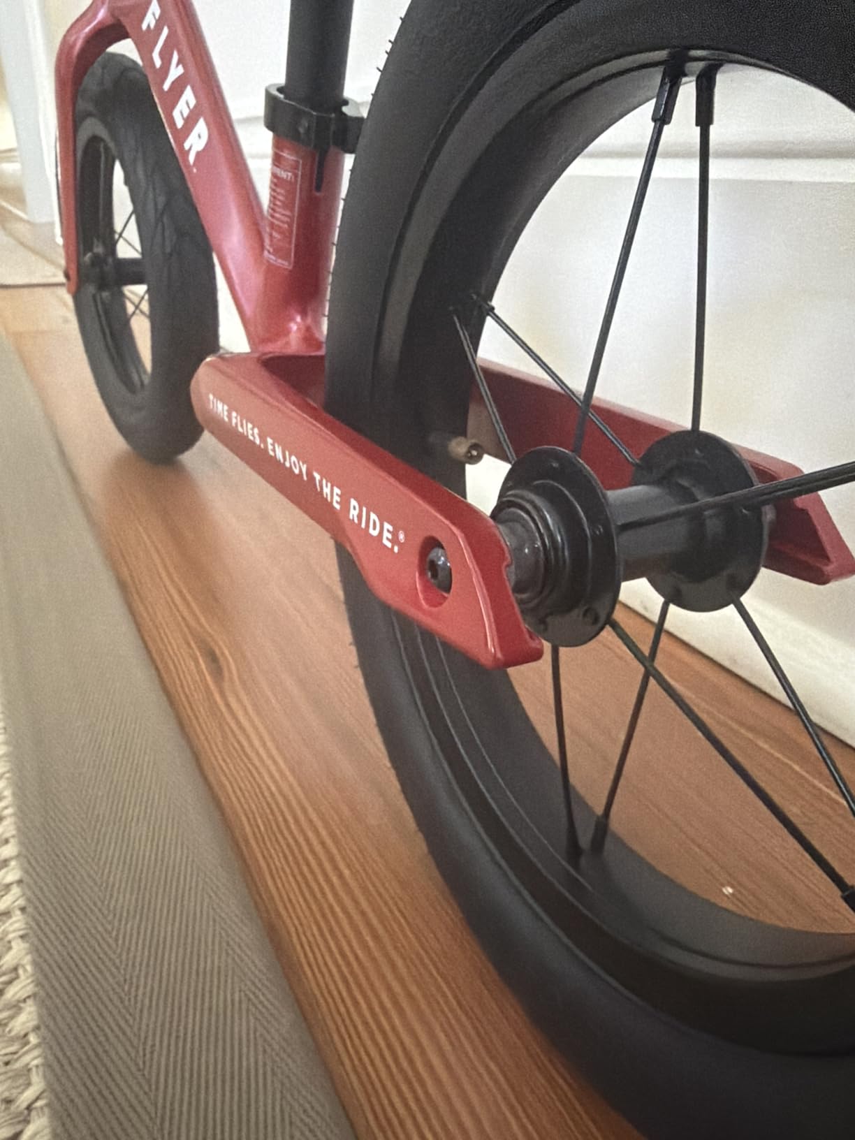 Radio Flyer Ultra Lite Balance Bike, for Kids Ages 1.5-5, Red | Kid & Toddel Balance Bike, Pedal Free, with Footrest and Lightweight Frame, Rubber Air Tires, Tool-Free Adjustable Seat customer photo 1