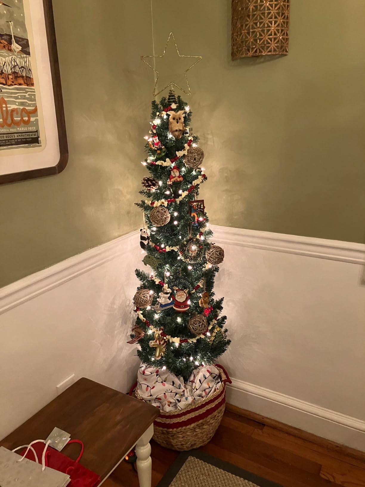 Goplus 5ft Slim Pencil Christmas Tree, Artificial Unlit Skinny Xmas Tree with 220 Branch Tips, Sturdy Metal Stand, for Home Office Decor customer photo 2