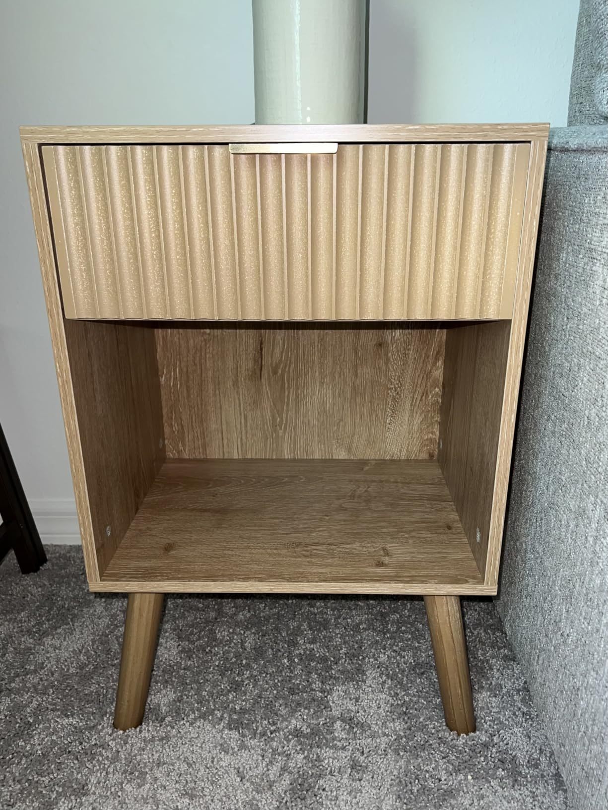 Fultyle Mid Century Modern Nightstand, Wood Bedside Table with Drawer and Open Storage, End Table Living Room Fluted Night Stand with Solid Wood Legs for Bedroom (Rustic Brown) customer photo 2