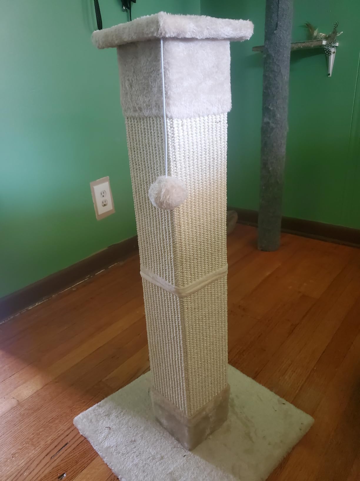 SOCATER Cat Scratching Post 33 Inch Nature Sisal Cat Scratch Post for Indoor Cats, Large Cat Scratcher Protect Your Furniture, for All Breeds customer photo 2