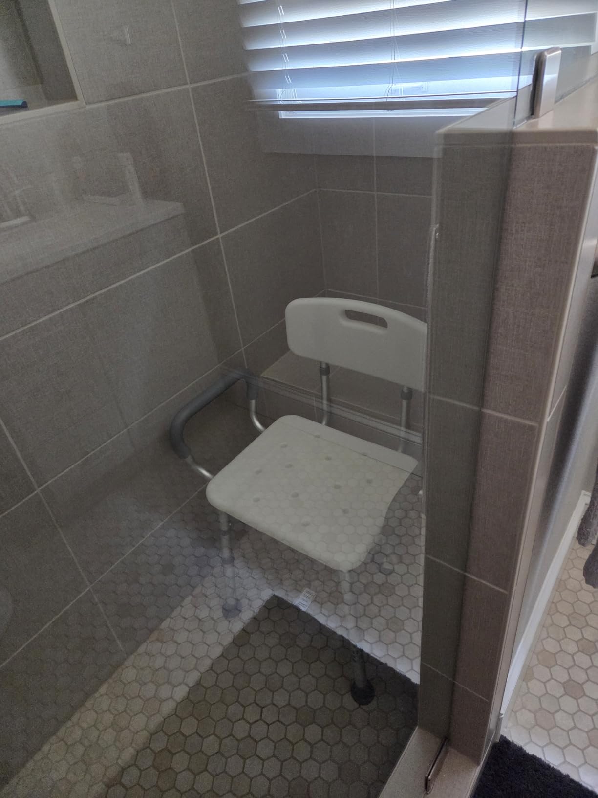 HOMLAND Shower Chair for Inside Shower with Padded Armrests and Back, Height Adjustable, Heavy Duty Shower Seat for Bathtub customer photo 2