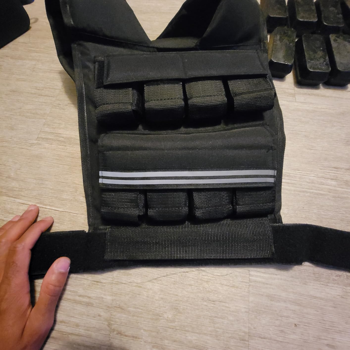 APEXUP Weighted Vest Men, Adjustable Weight Vest for Running | 1000D Durable Nylon, Removable Cast Iron Weights, Reflective Strips, Reinforced Stitching, for Walking Strength Training customer photo 1