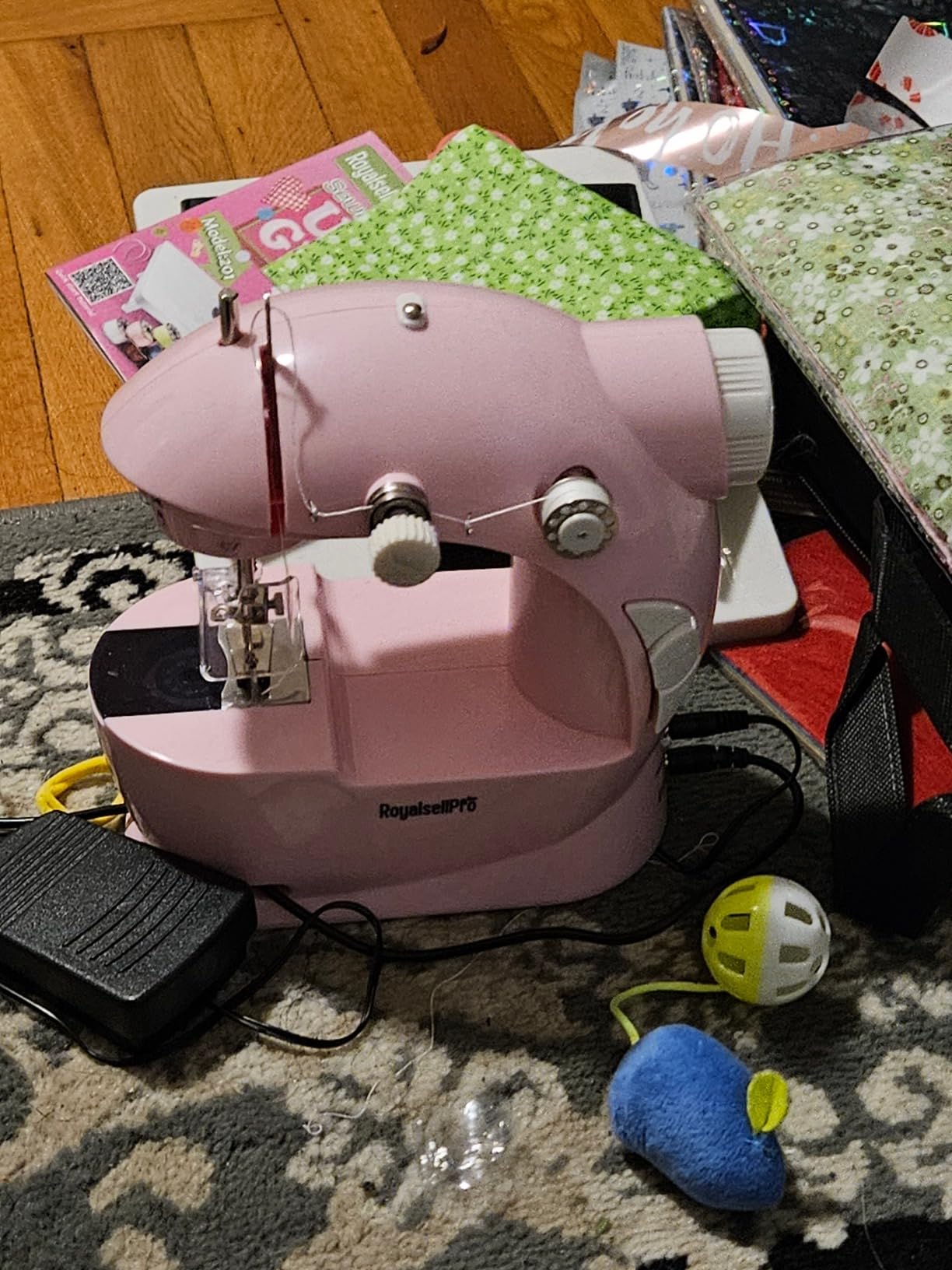 Mini Sewing Machine with 123 Pcs Sewing Kit for Beginners, Dual Speed Portable Sewing Machine with Light and Finger Guard Suitable for Household, Travel customer photo 1