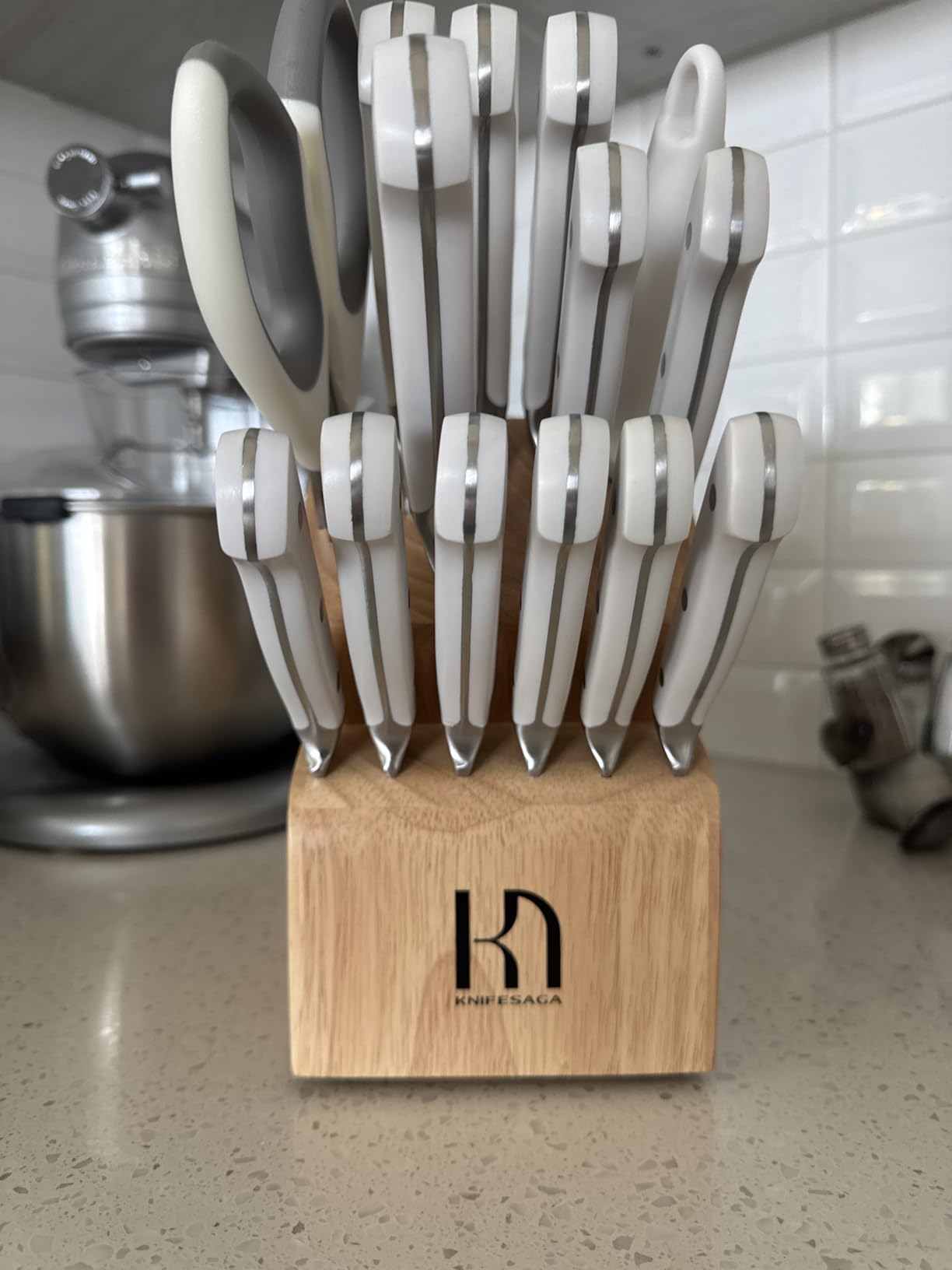 KnifeSaga Japanese Knife Set with Sharpener, Premium, Razor Sharp, 15 Pcs | Innovative Steel, High Carbon Stainless, Enduring Sharpness, Ergonomic Handle, Quality Acacia Wood Block, Full-tang, Gift Box customer photo 1