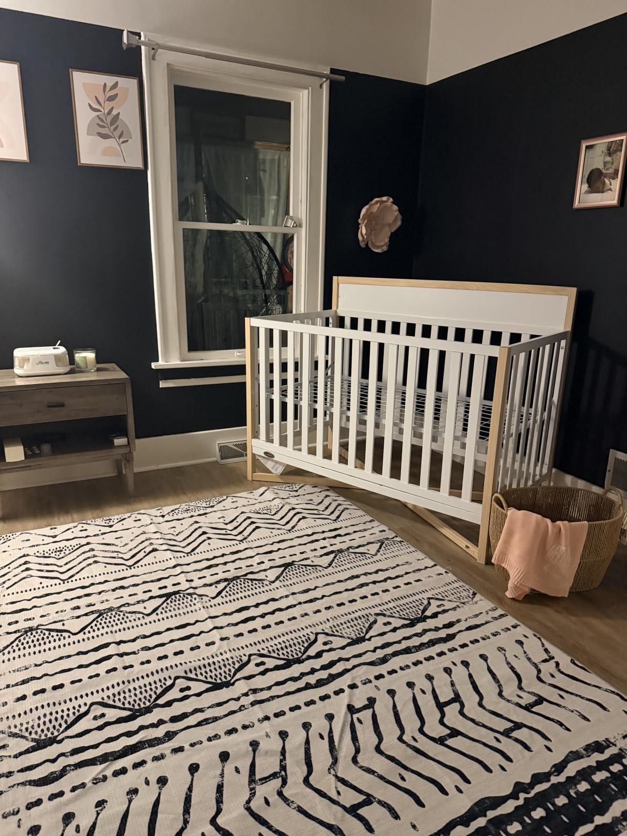 Dream On Me Owen 5-in-1 Convertible Full Size Baby Crib, GREENGUARD Gold | 3 Adjustable Height, Converts to Toddler, Day and Full Size Bed, BSA Verified, ASTM/CPSC Tested, Wooden X-base, Matte Black customer photo 2
