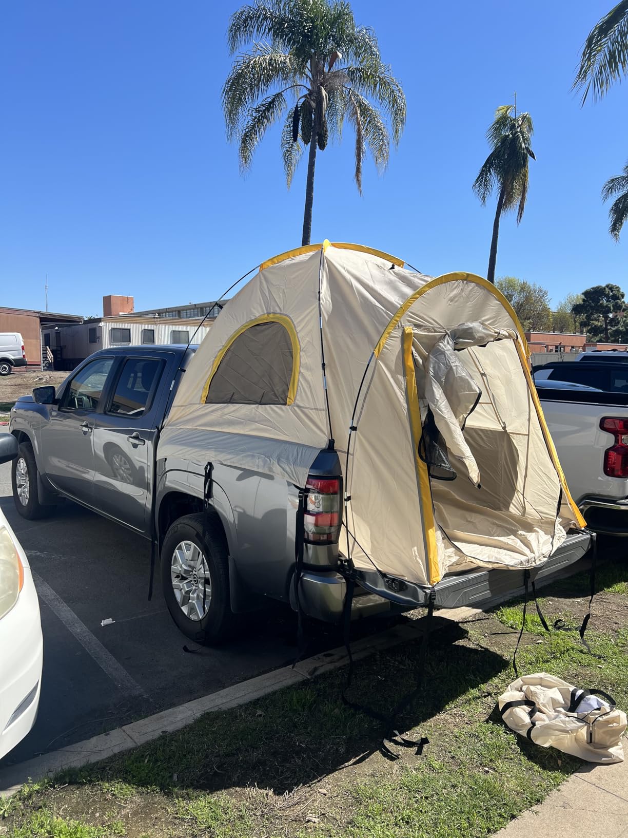 Pickup Truck Tent with Awning Shade, Waterproof PU5000mm Oxford for 5.5-6.3 FT Truck Bed for Camping Travel Outdoor Activities for Chevy Silverado 1500, Ram 1500/Dakota, F150, GMC 1500, Titan, Tundra customer photo 1