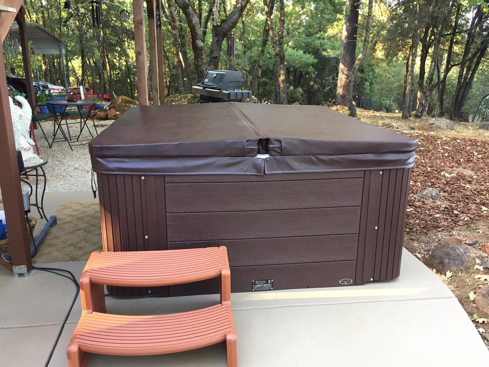 Destination Outdoor Hot Tub, 5-Person 59-Jet 80-Port 4-Pump Lounger Spa with Waterfall Arch and Bluetooth Stereo by Aqualife by Strong Spas customer photo 2