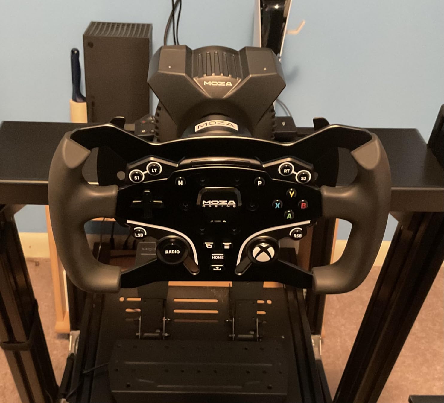 MOZA R3 Racing Wheel and Pedals Bundle Kit for Xbox & PC | 3.9Nm DD Servo Motor, Durable ISF PU Grips 11-Inch Racing Wheel, SR-P Lite Dual Pedals and Table Clamp customer photo 2