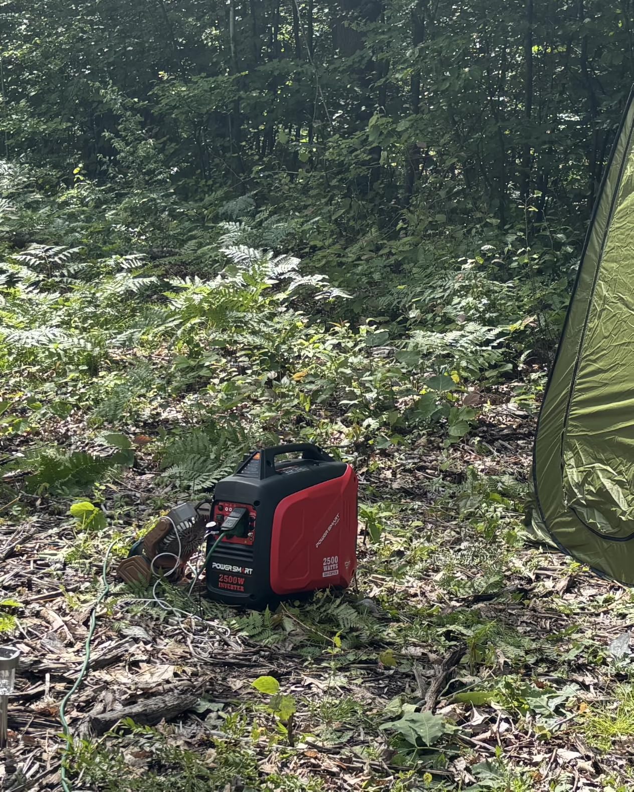 PowerSmart 2500 Watt Portable Inverter Generator for Camping | Super Quiet, Clean Power customer photo 2