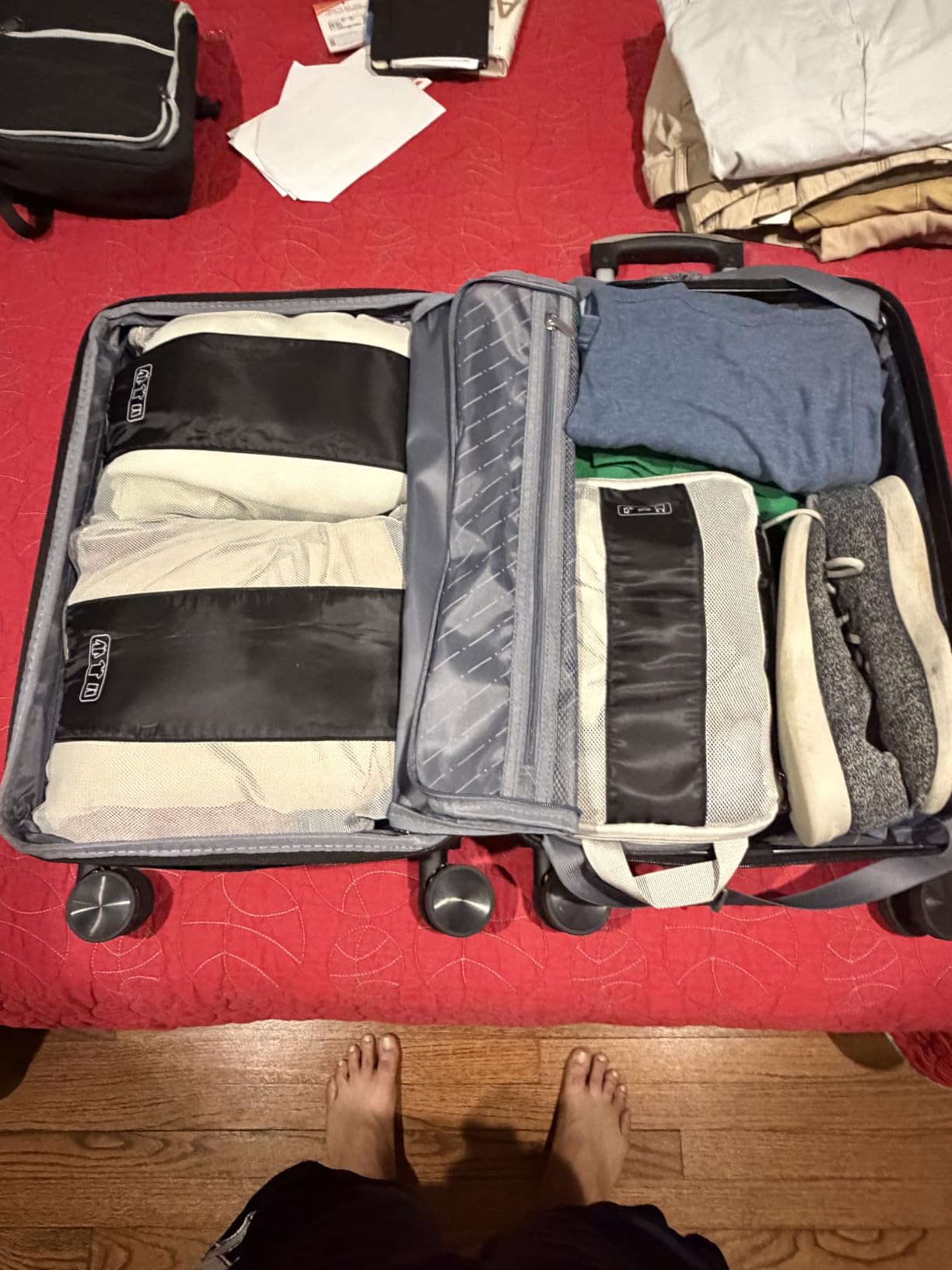 OlarHike 10 Set Compression Packing Cubes for Travel Essentials, Compressible Expandable Space Saver Bags for Organizing Clothes, Luggage Suitcase Garment Bags with Over 1000 pcs Mesh Holes (Black) customer photo 2