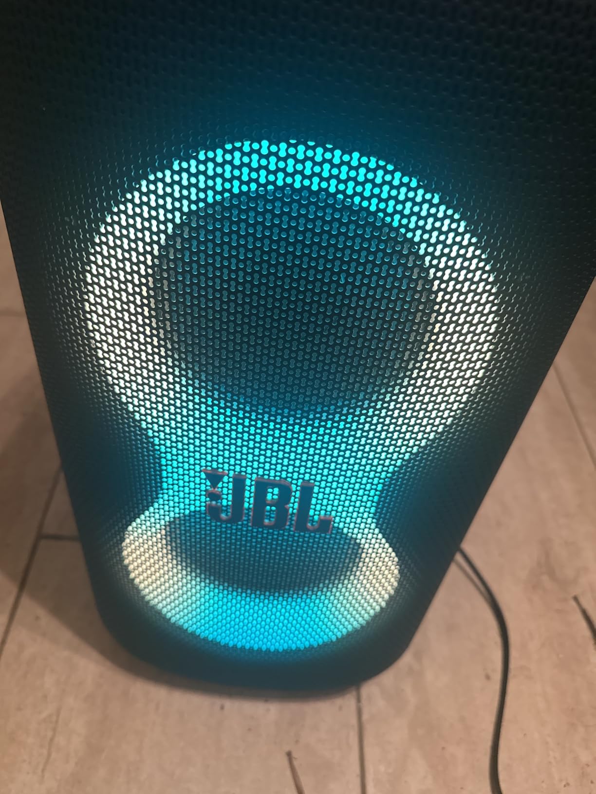 JBL PartyBox Club 120 Portable Party Speaker, Bluetooth, Lights - White | Music Synced Party Lights, Mic And Guitar Input, Fast Charging, Up To 12 Hour Playtime, Splash Proof For Karaoke Events customer photo 2