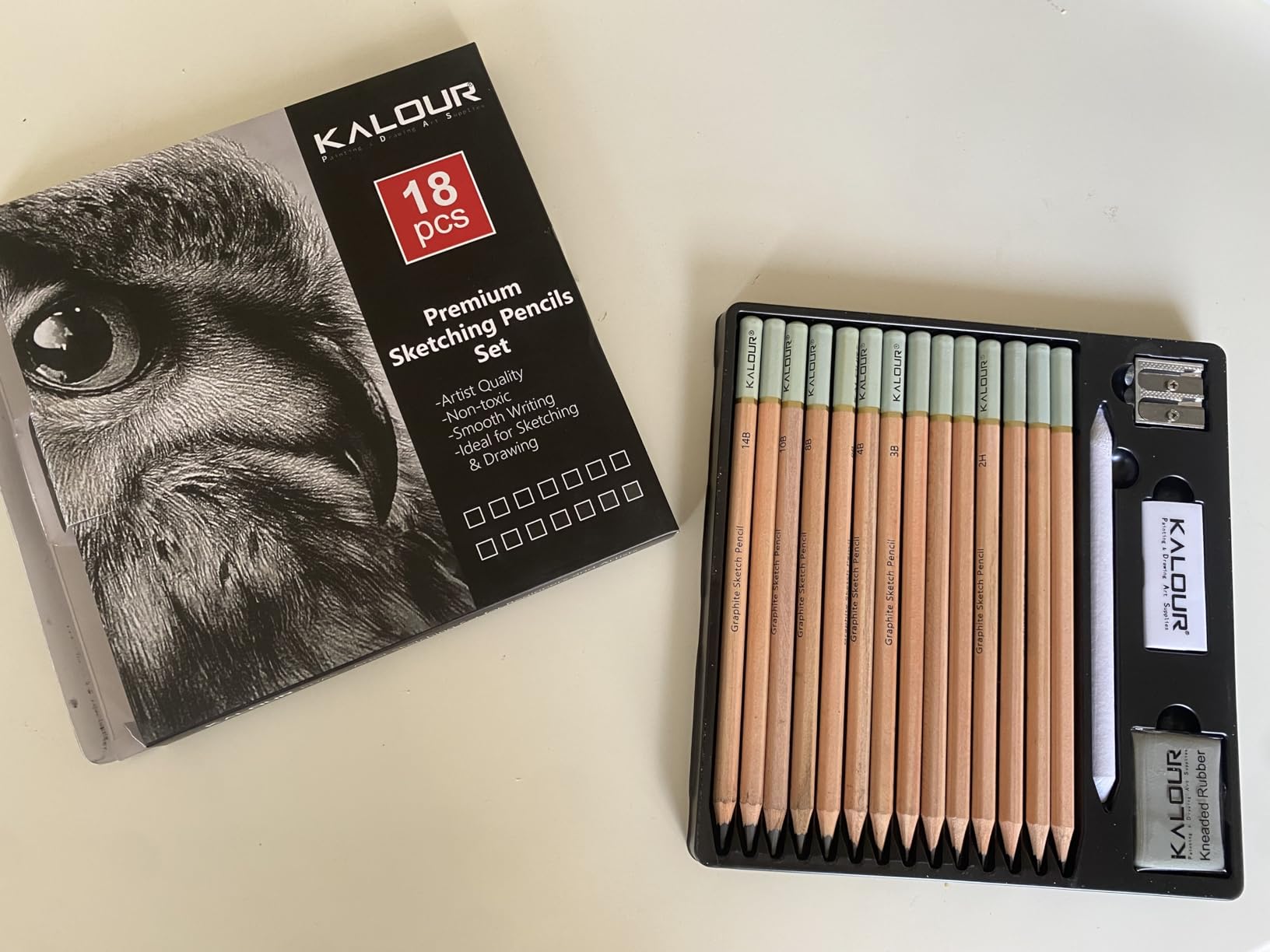KALOUR 18-Piece Professional Sketch Pencil Set - Includes 5H to 14B Pencils, Vinyl Eraser, Kneaded Eraser, Sharpener and Paper Blending Stump - Ideal for Artists and Beginners customer photo 1