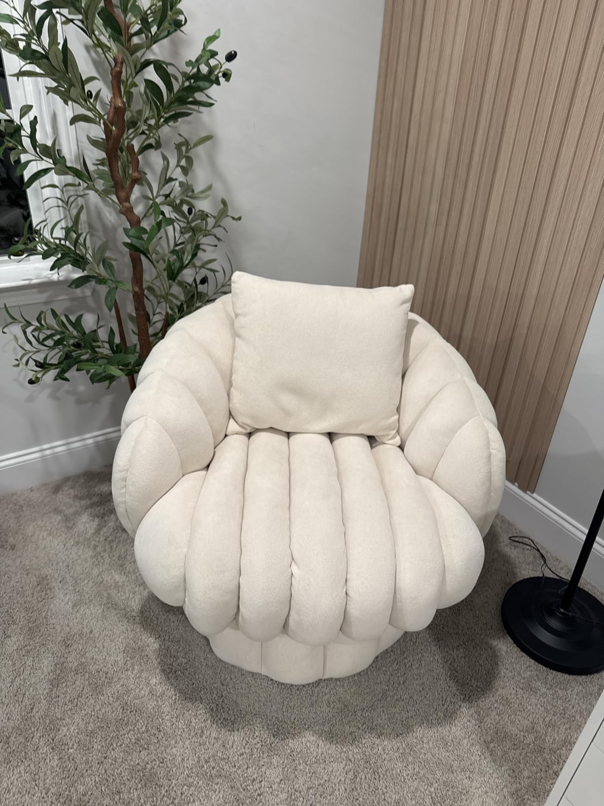 Mistpople Mid Century Modern 360 Degree Barrel Swivel Accent Sofa Chair,Fluffy Velvet Fabric Lounge Wide Upholstered Pumpkin Reading Chair, Round Cloud Armchair for Living Room,Bedroom,Vanity(Beige) customer photo 1