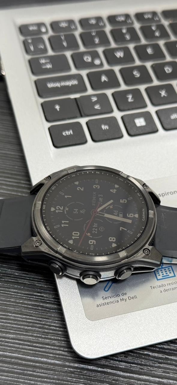 Garmin fēnix® 8 Solar, Sapphire, 51mm, DLC Titanium, Black/Pebble Gray customer photo 2