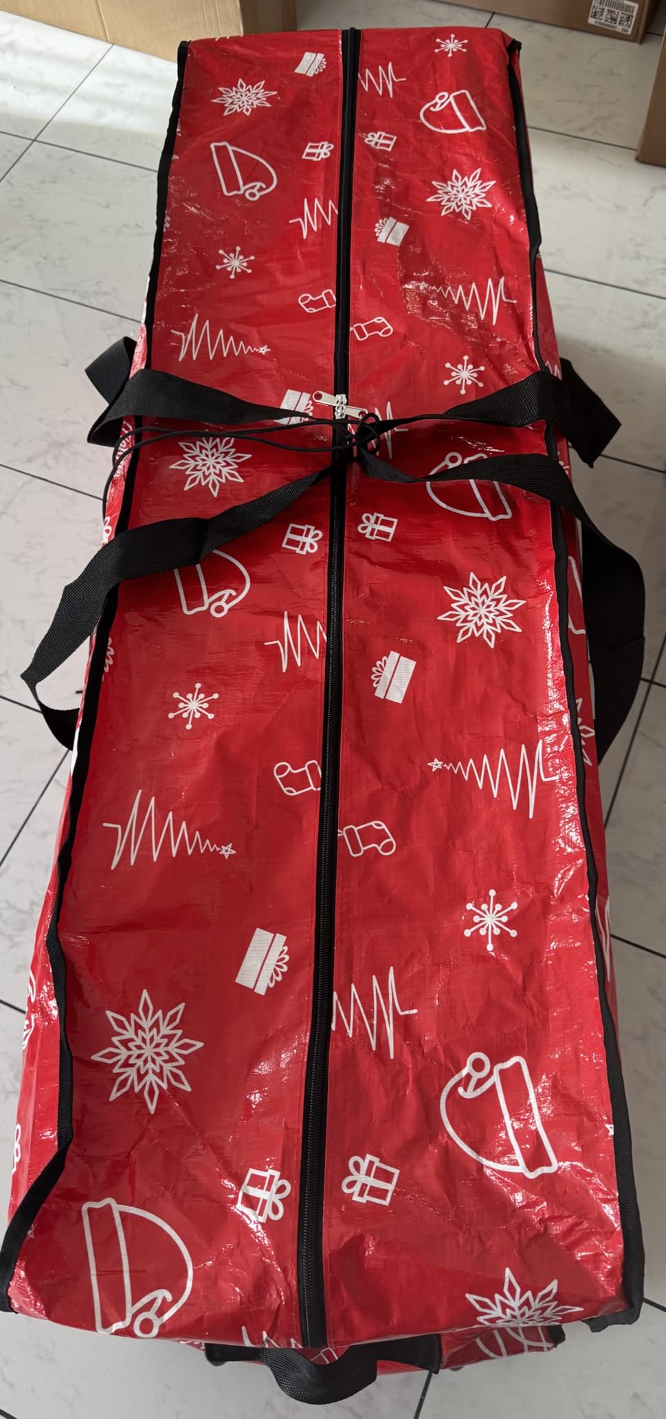HOMEST Christmas Tree Storage Bag, Fits for 4.5-7 ft Xmas Artificials | Zippered Bag with Reinforced Carrying Handles and Wheels, Red (Bag Only) customer photo 1