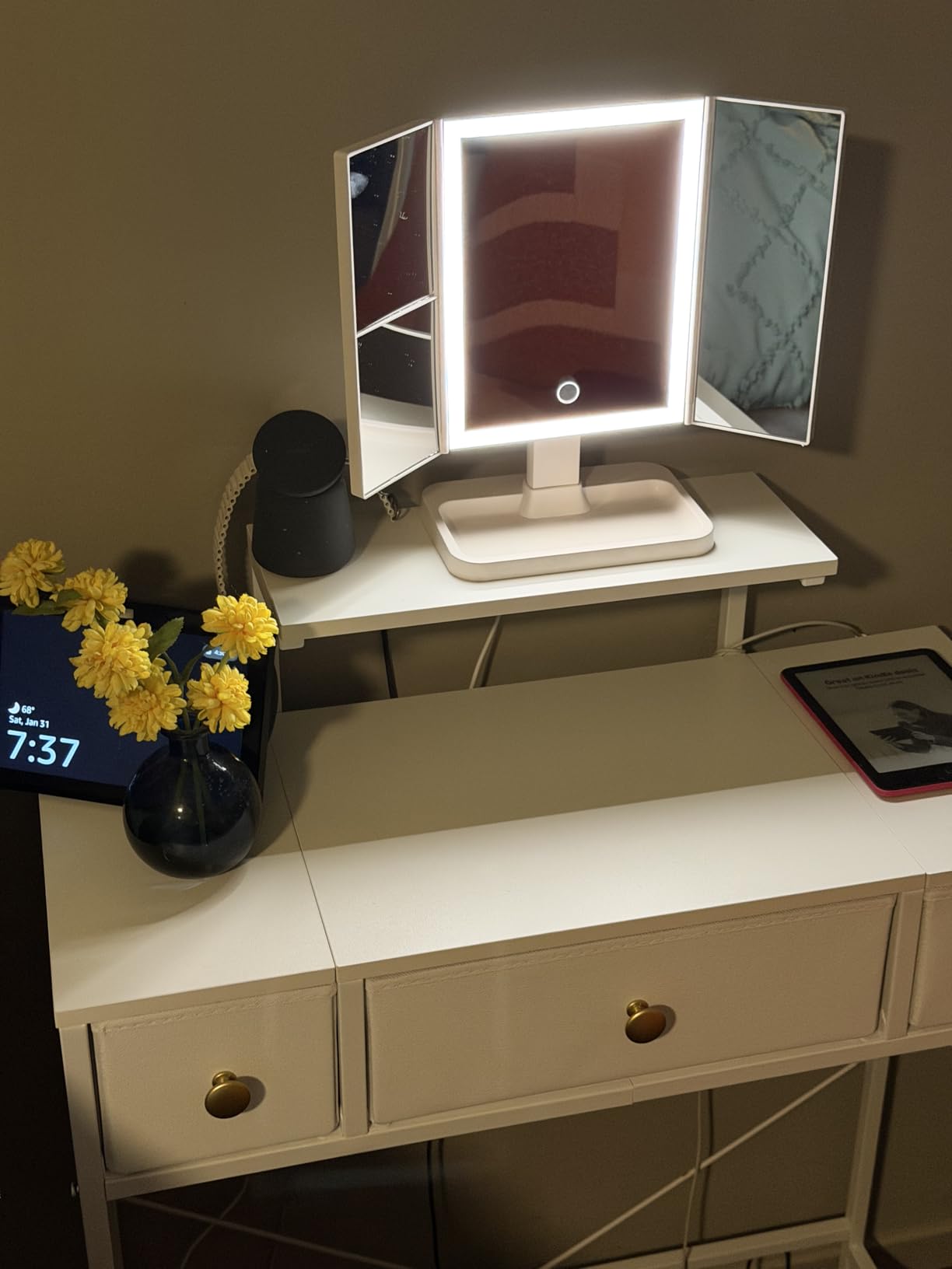 HIGDBFE Small Makeup Vanity Desk 27.5''W with Mirror and Lights, White, 3 Drawers, USB Lighted Mirror, Height-Adjustable Stand, Fabric Drawers, Girls/Kids Gifts, Bedroom, Small Space, Dorm customer photo 1