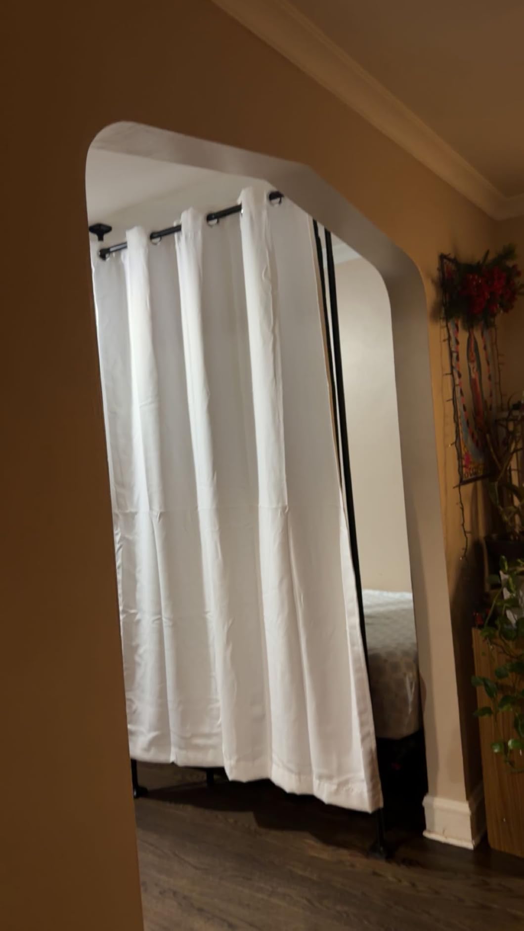 SUNALLY Room Divider for Separation 28-114in(W) Privacy Wall Divider, No Drilling Curtain Rod 4-10ft(H) Adjustable, Floor to Ceiling Tension Rod customer photo 1