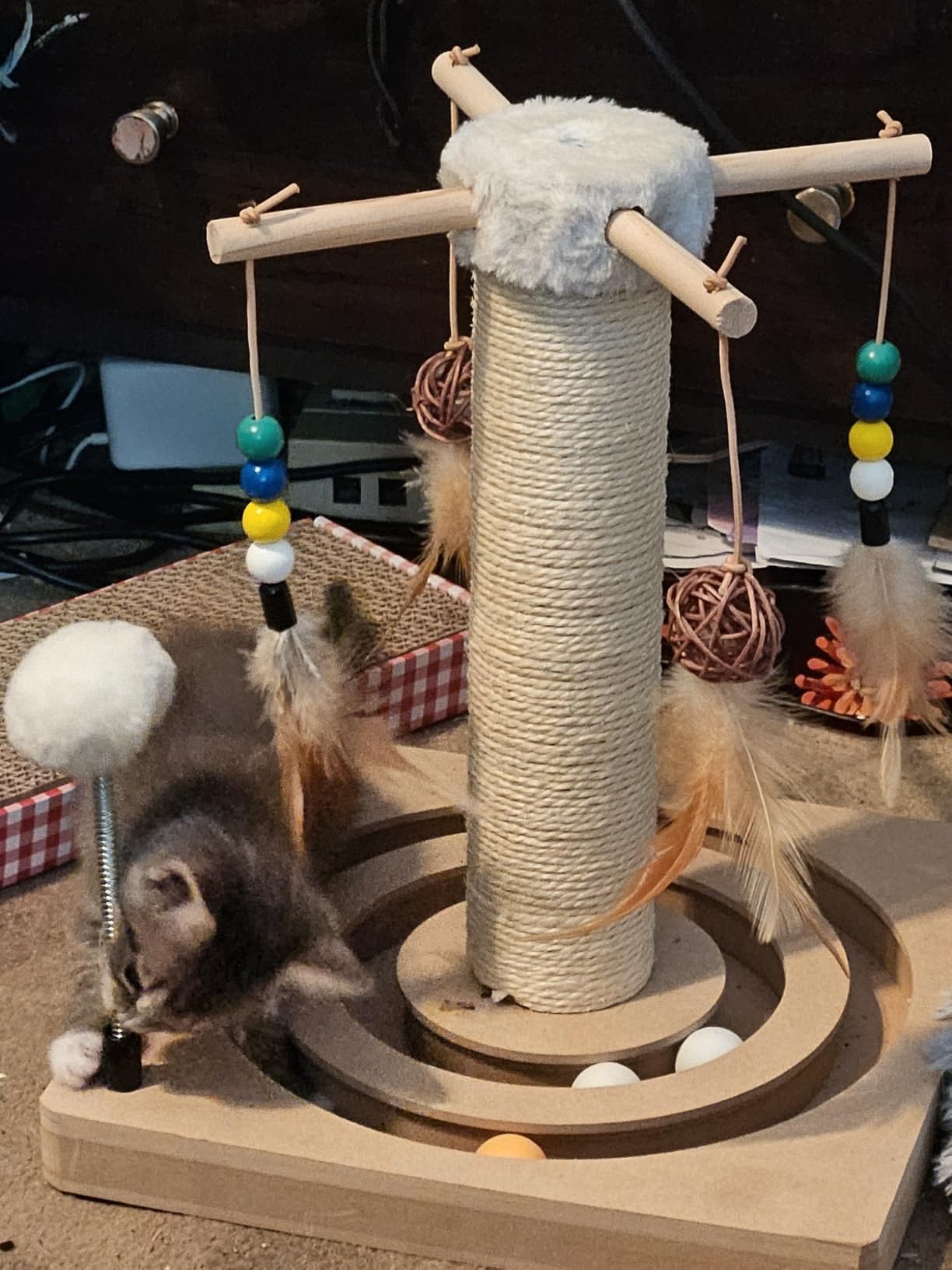 Cat Scratching Post, Sisal Scratcher with Enrichment Toys for Indoor Cats | 25 In Cat Tree Tower for Kittens, with 7 Interactive toys, 2 Mount Methods, Thickened Wood Base, Double Ball Track customer photo 1