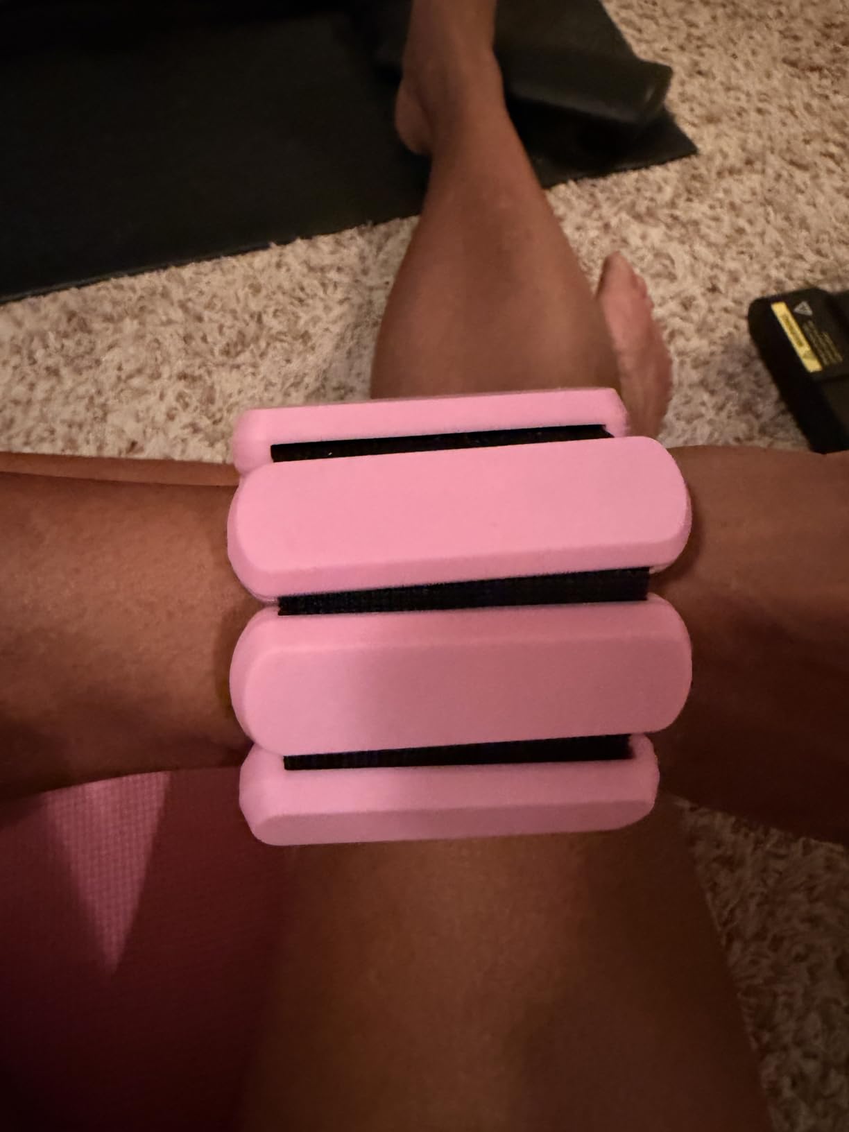 Wrist and Ankle Weights for Women & Men Set of 2 (1lb Each), Adjustable Silicone Wearable Arm & Leg Weights for Pilates, Gym, Yoga, Cardio, Strength Training customer photo 2