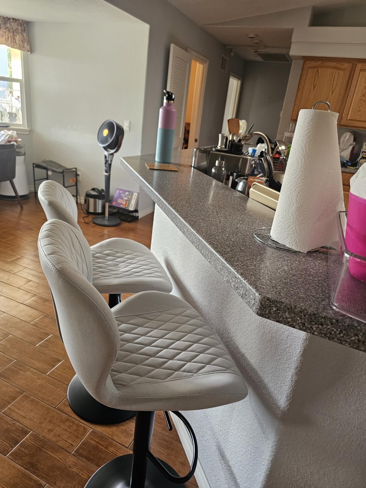 Bar Stools Set of 4, Modern Swivel Counter Height Barstools for Kitchen Island Chairs, Adjustable Fabric Bar Stools with Back for Kitchen Counter Bar, Brown customer photo 1