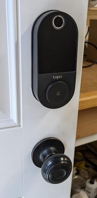 Tapo Smart Wi-Fi Door Lock DL110, Deadbolt with Fingerprint Recognition, Touchscreen Keypad, Keyless Entry, 1-Year Rechargeable Battery, BHMA Grade 2 customer photo 2