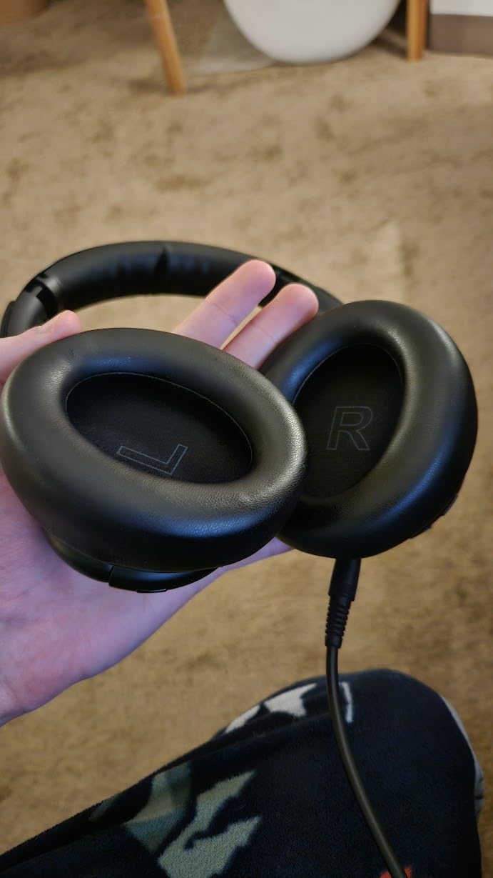 Soundcore by Anker Q30 Hybrid Active Noise Cancelling Headphones, White | Over-Ear, Bluetooth, Multiple Modes, Hi-Res, Custom EQ via App, 50H ANC Playtime, Comfortable Fit, Multipoint Connection customer photo 1