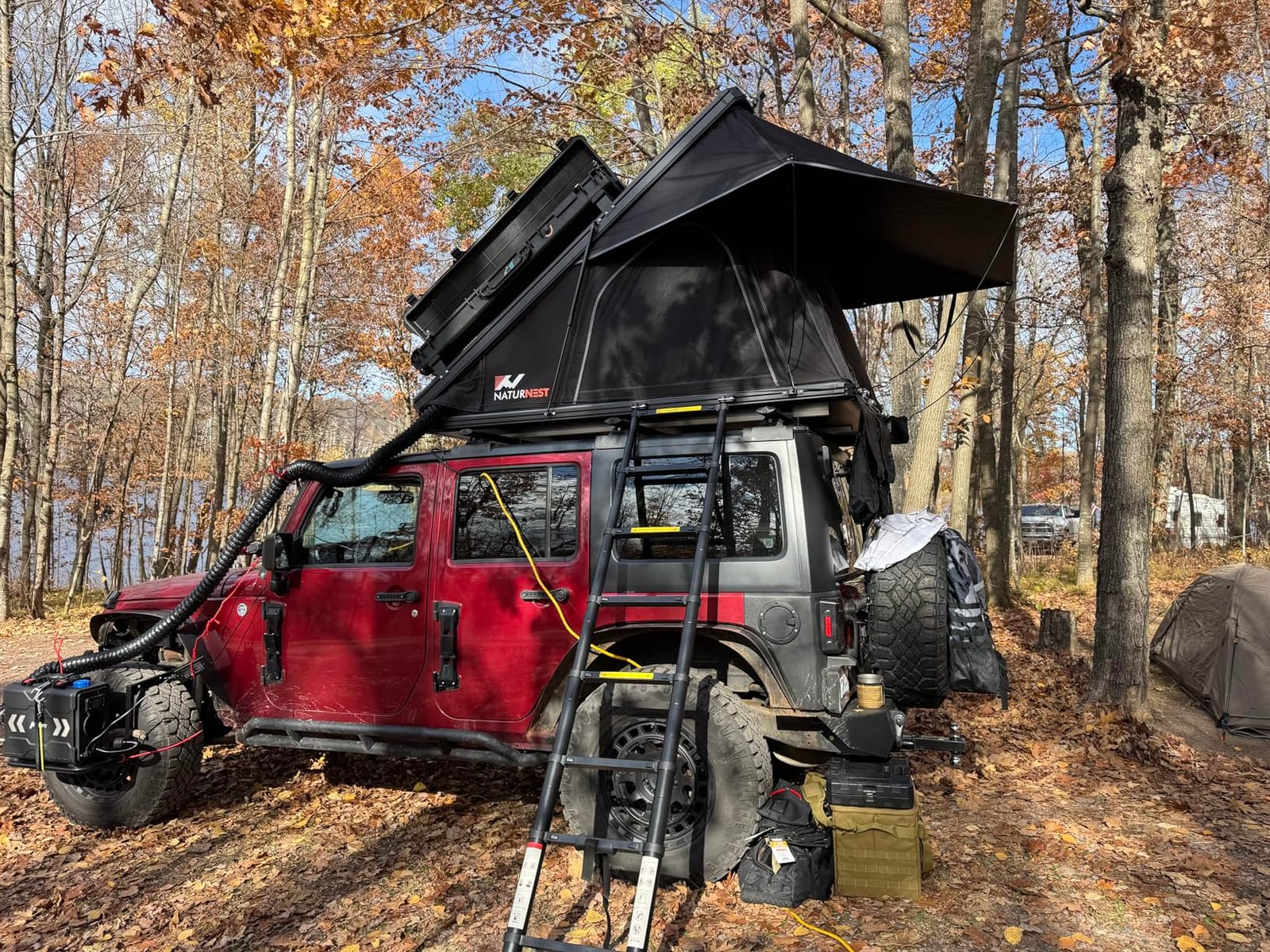 Naturnest Rooftop Tent Hard Shell, Easy Set Up Pop Up Tent for 2 Person Camping, Waterproof UV-Resistant Blackout Privacy 4 Season Tents for Truck, Jeep, SUV, Van, Trailer - Polaris Plus customer photo 2