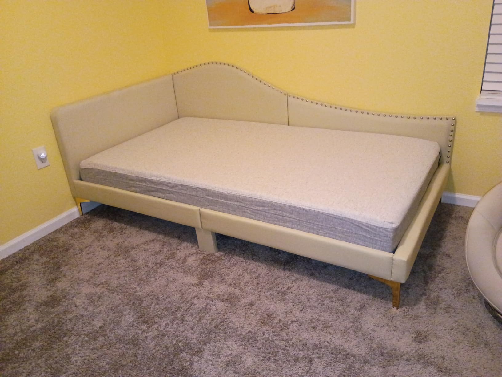 LIFEMENT Twin Mattress for Kids, 6 Inch Twin Bed Mattress, Essential Graphite Cooling Mattress in a Box, Medium Firm Support, Motion Isolation, Pressure Relief, CertiPUR-US Certified customer photo 2