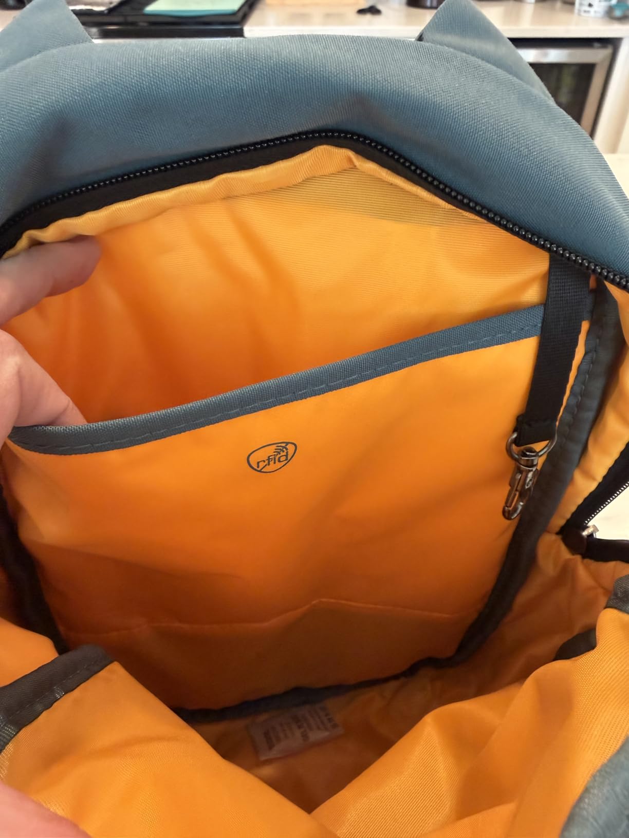 Travelon Anti-Theft The Voyages Small Backpack with XL Water Bottle Pocket customer photo 2