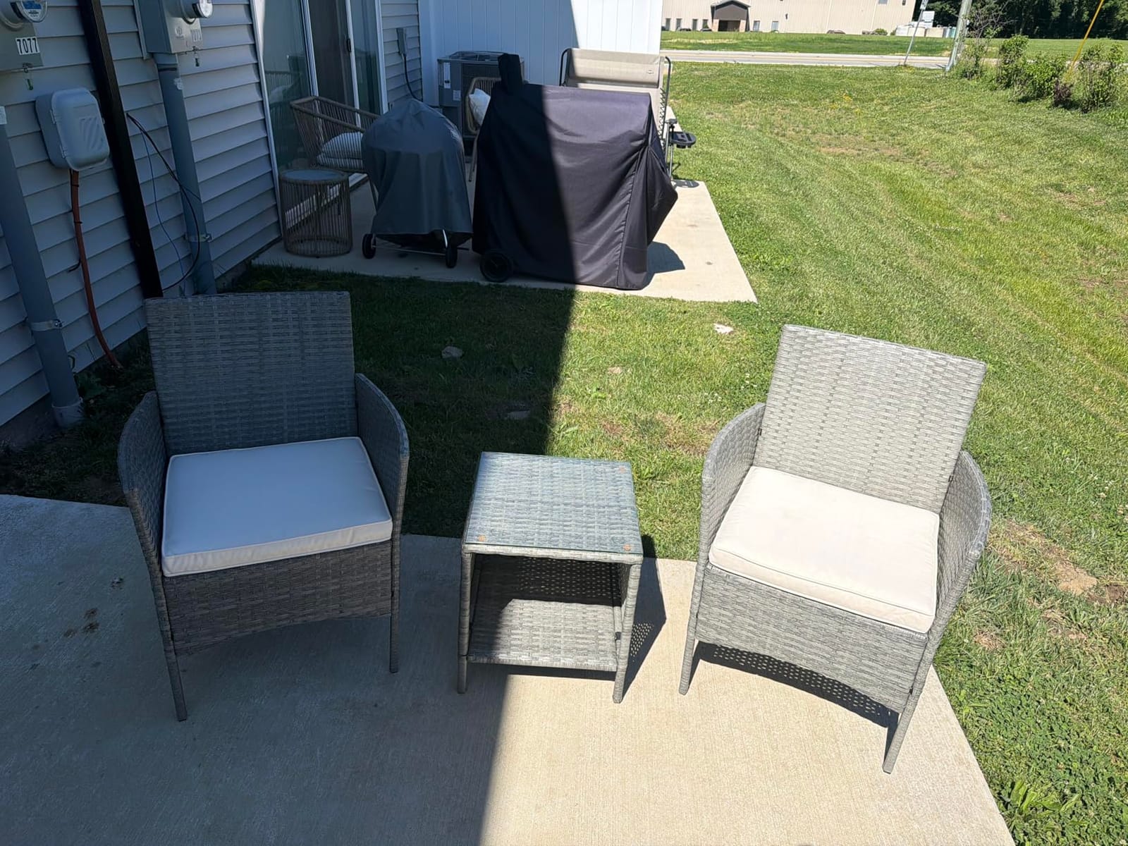 Best Choice Products 3-Piece Outdoor Wicker Conversation Bistro Set, Space Saving Patio Furniture for Garden w/Side Table - Black/Deep Burgundy customer photo 2