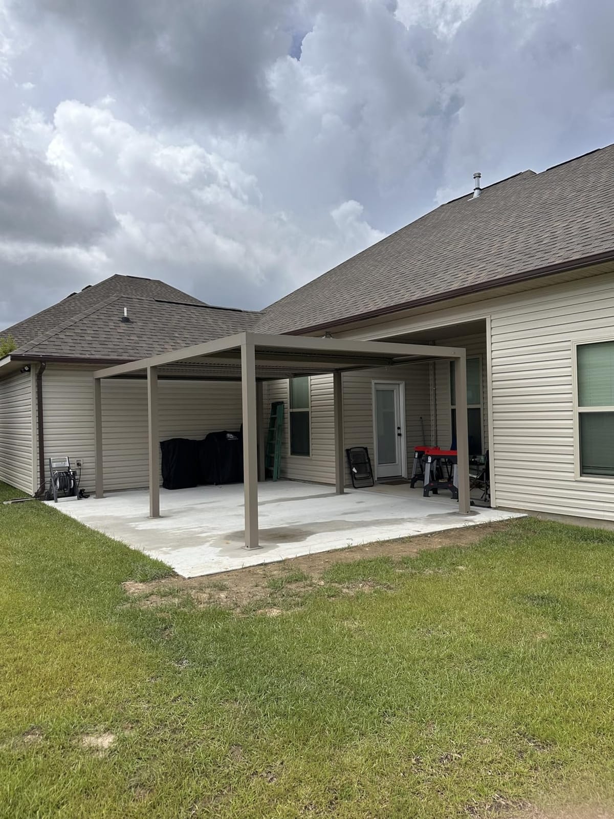 PURPLE LEAF 12' X 12' Louvered Pergola Durable Aluminum Adjustable Louvers | Premium Champagne Aluminum Frame, Independent Adjustable Roofs, Heavy Duty Frame, Integrated Drainage System, Protection Plan customer photo 1