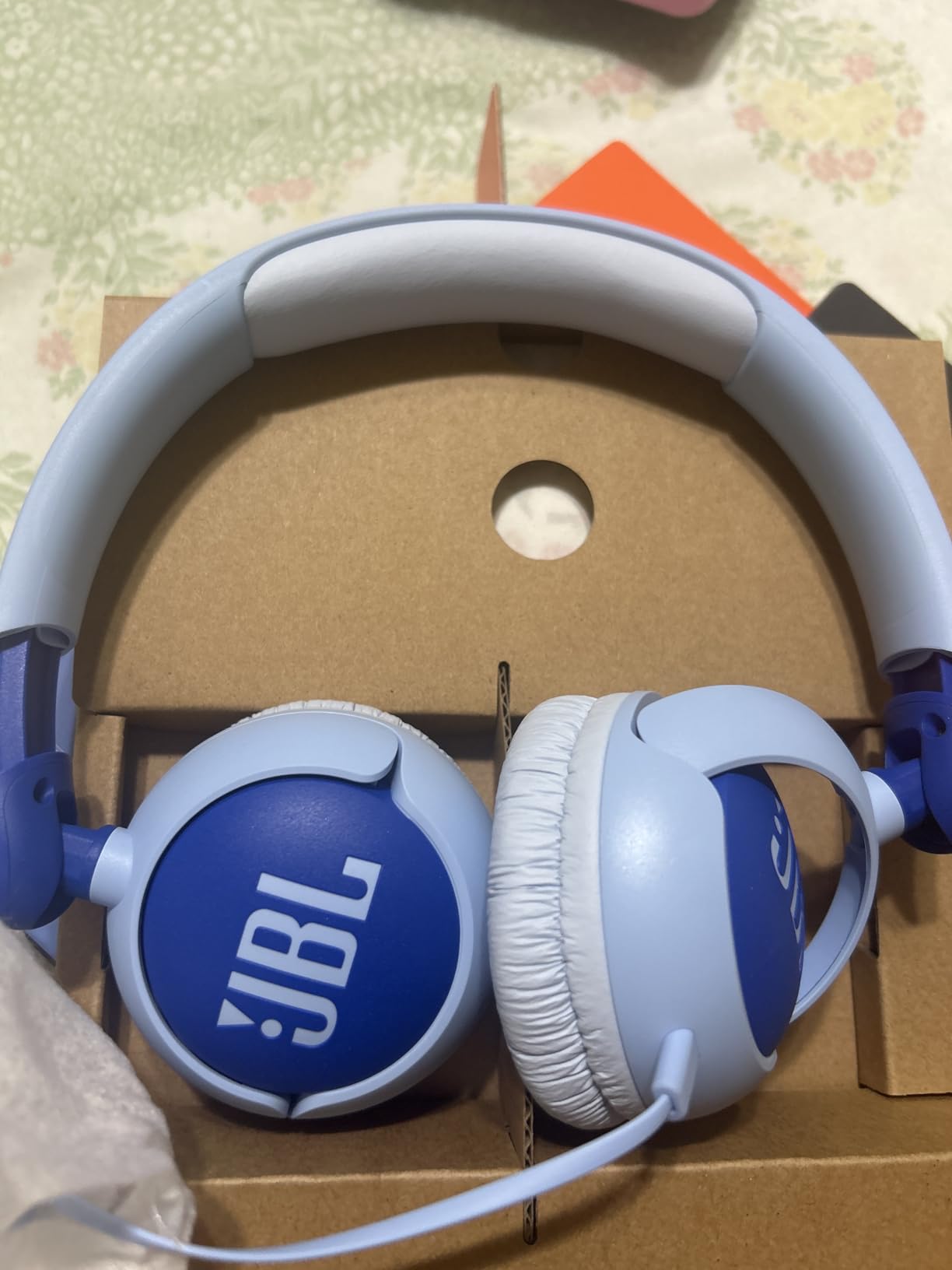 JBL Junior 320 Kids Headphones, Wired, Volume-Limited - Purple | Designed For School And Travel With Built-In Mic, Foldable Design, 3.5Mm Jack, Comfortable Fit And Customizable Stickers customer photo 1