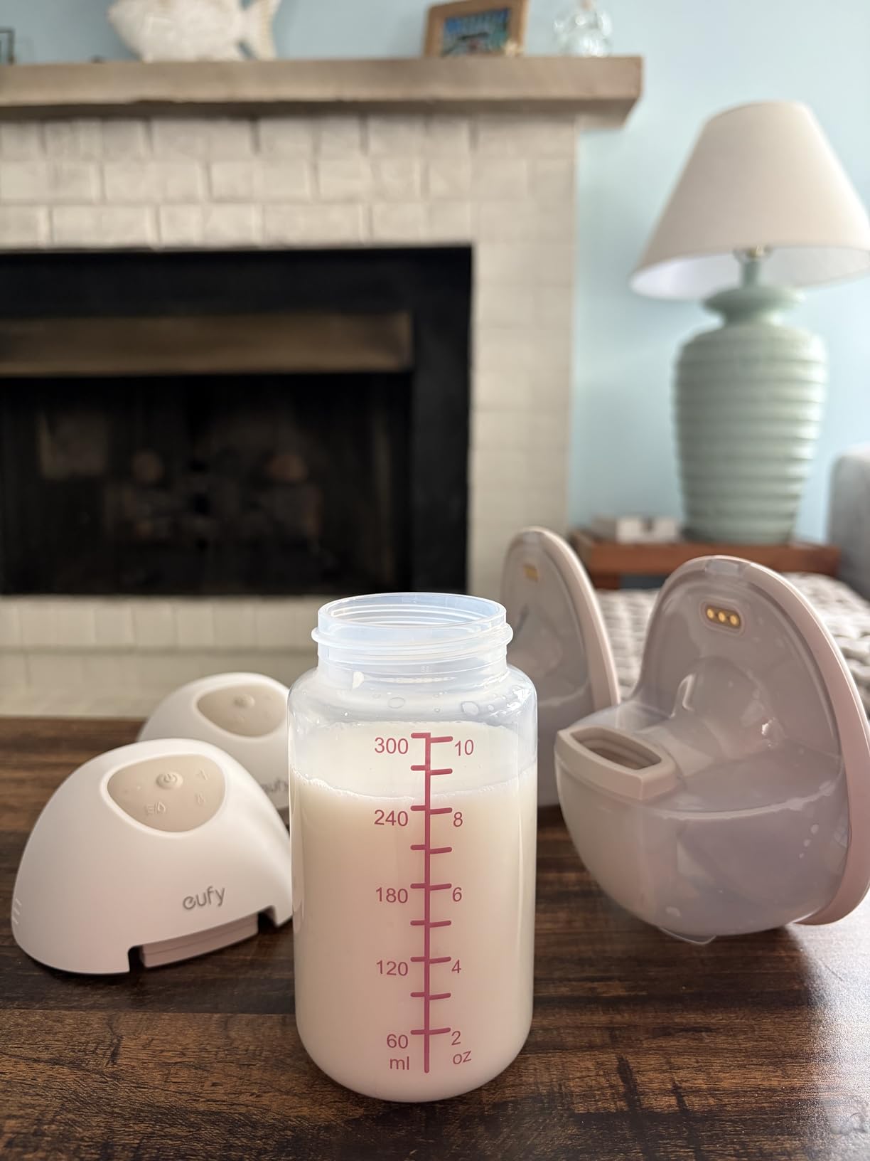 eufy Heated Wearable Breast Pump E20, Hands-Free, App Control | HeatFlow with 3 Heat Levels, App DIY Rhythm, Powerful 300mmHg Suction, 46dB Quiet Slim Fit, BPA-Free customer photo 2