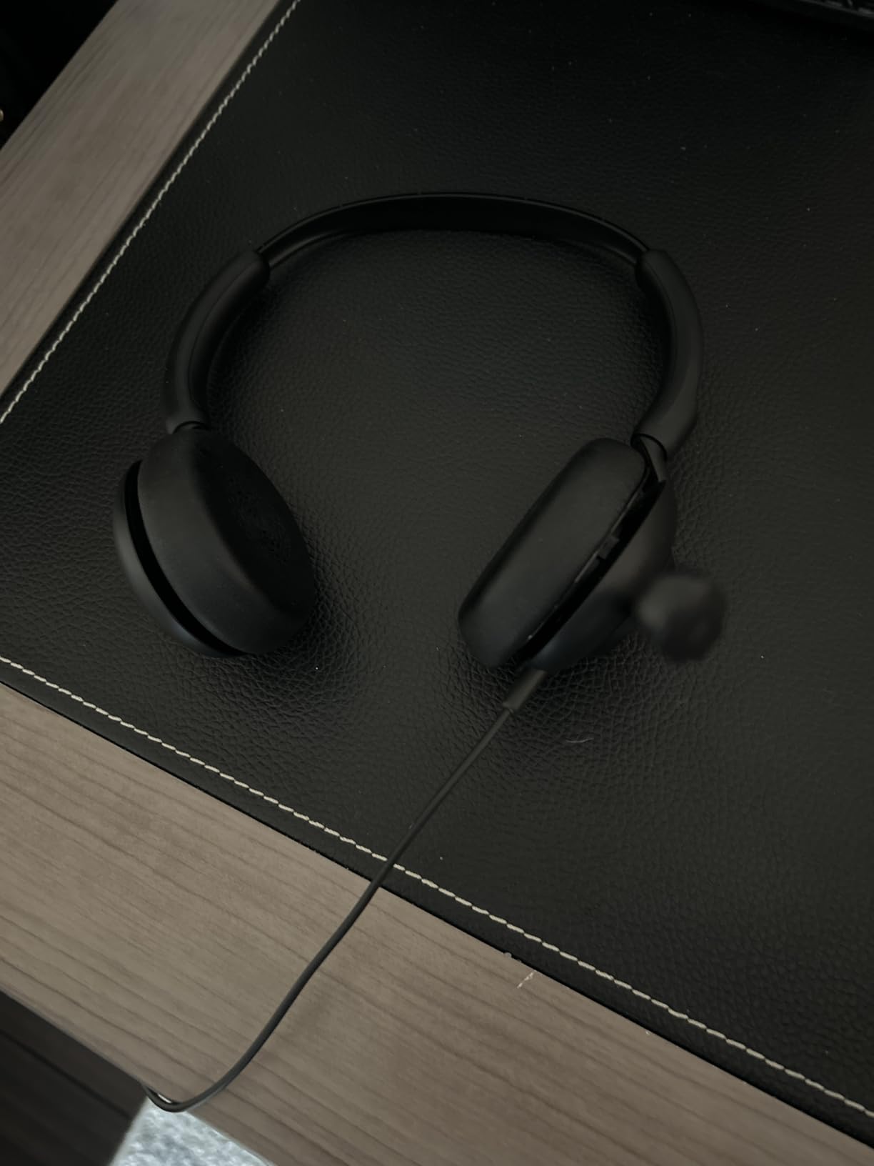 Jabra Evolve 10 Wired USB Headset with Noise-Cancelling Mic, Black | PC and Laptop Use, Easy USB-A Setup, TCO Certified, Inline Call and Volume Controls, Lightweight Design for Online Meetings customer photo 1